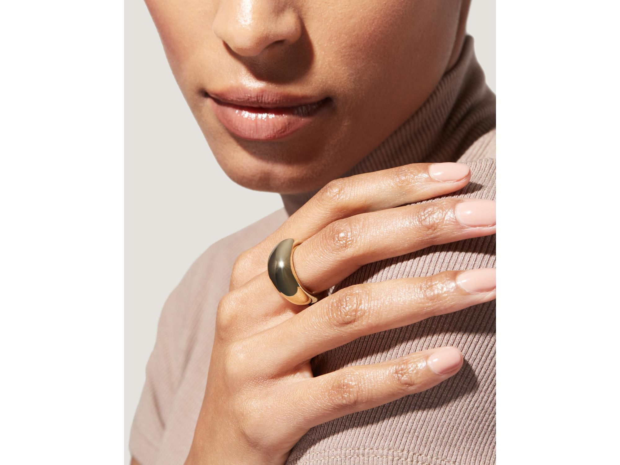 Noa Gold Dome Ring — Image 3