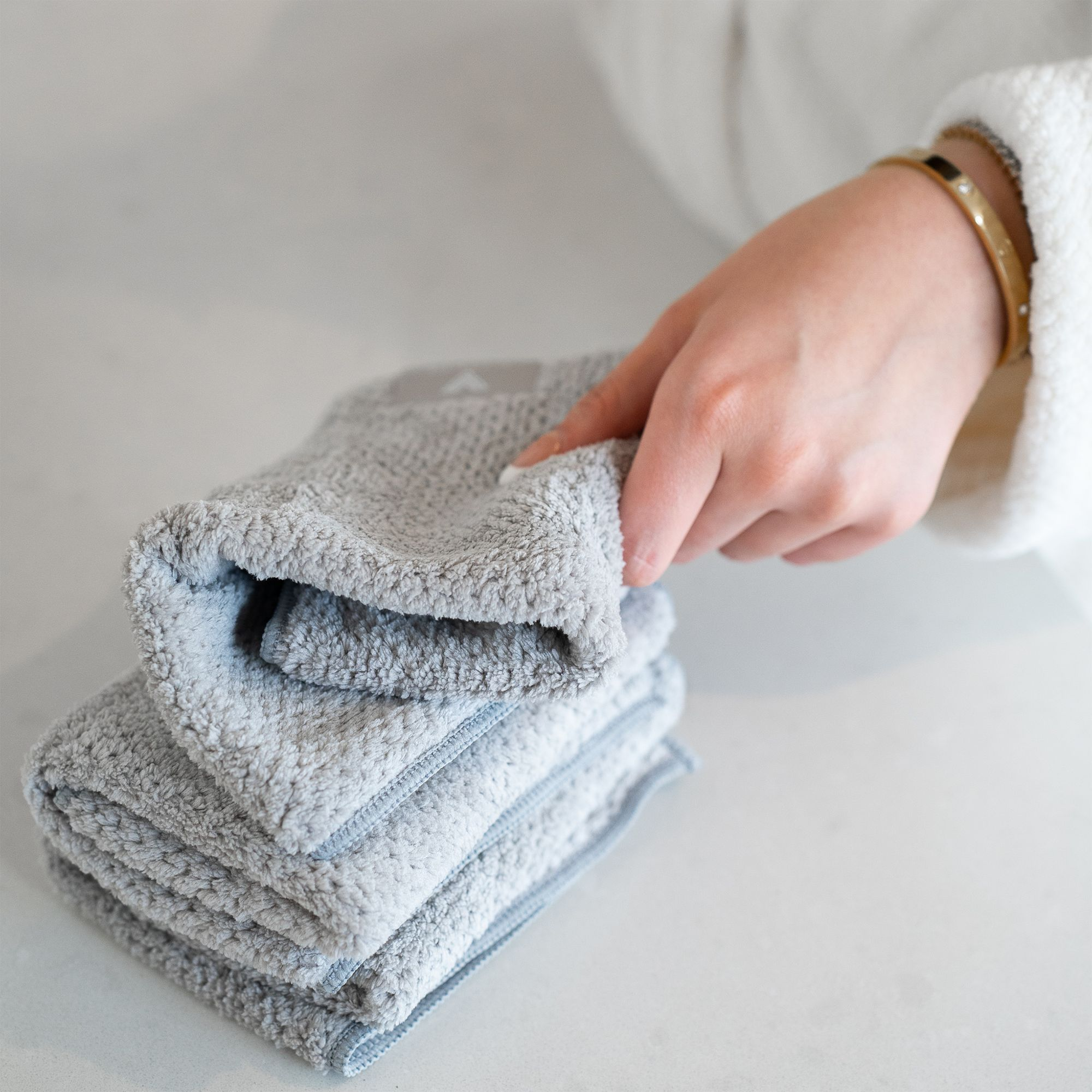 3-Pc. Face Towels with Reusable Tote — Image 4