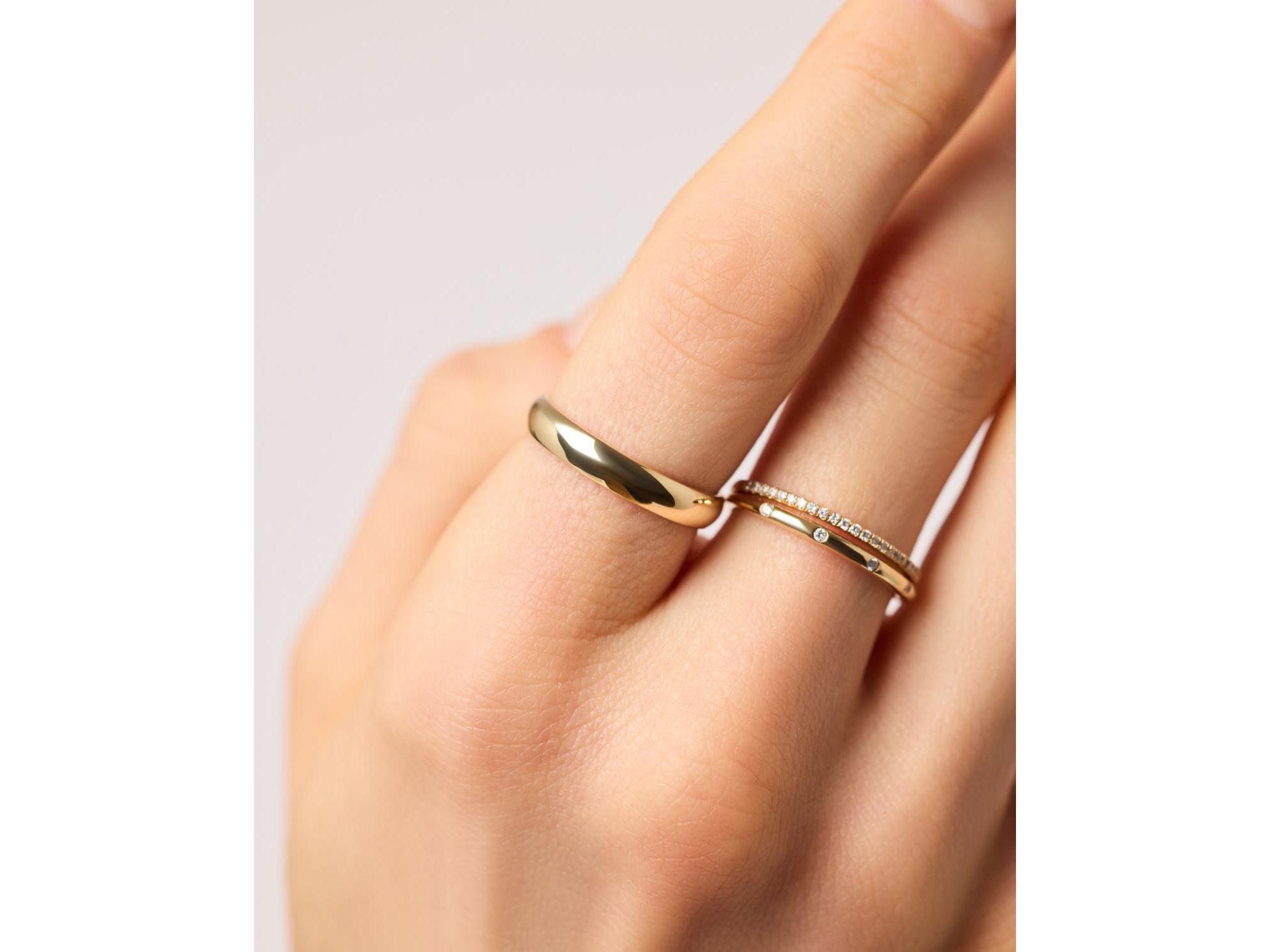 Gold Band Ring — Image 3
