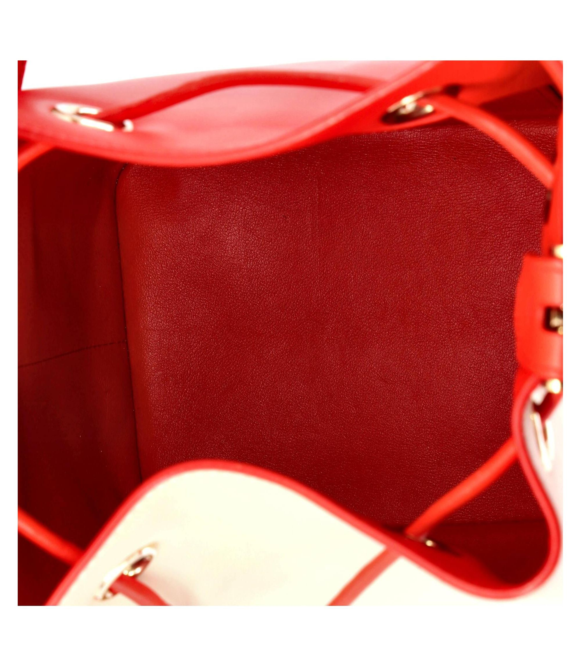 B.Zero1 Bucket Bag Leather — Image 3