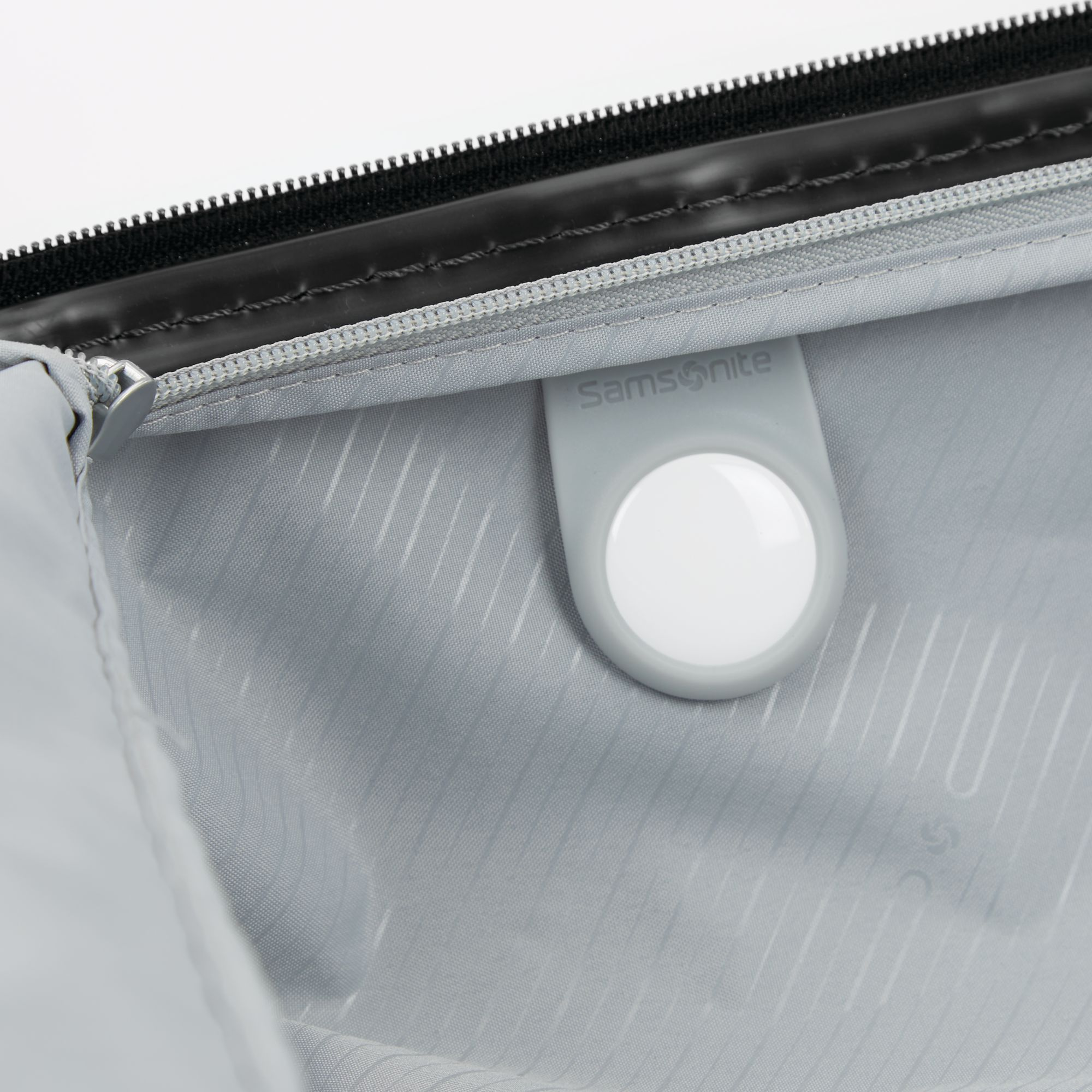 Elevation™ Plus Medium Glider Suitcase — Image 11
