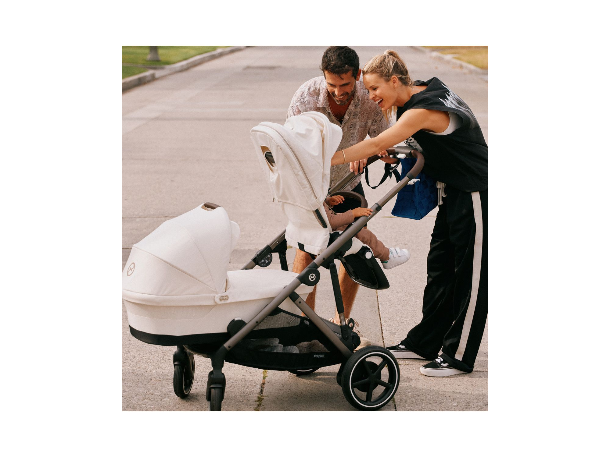 eGazelle S Electronic Stroller + Cot — Image 3