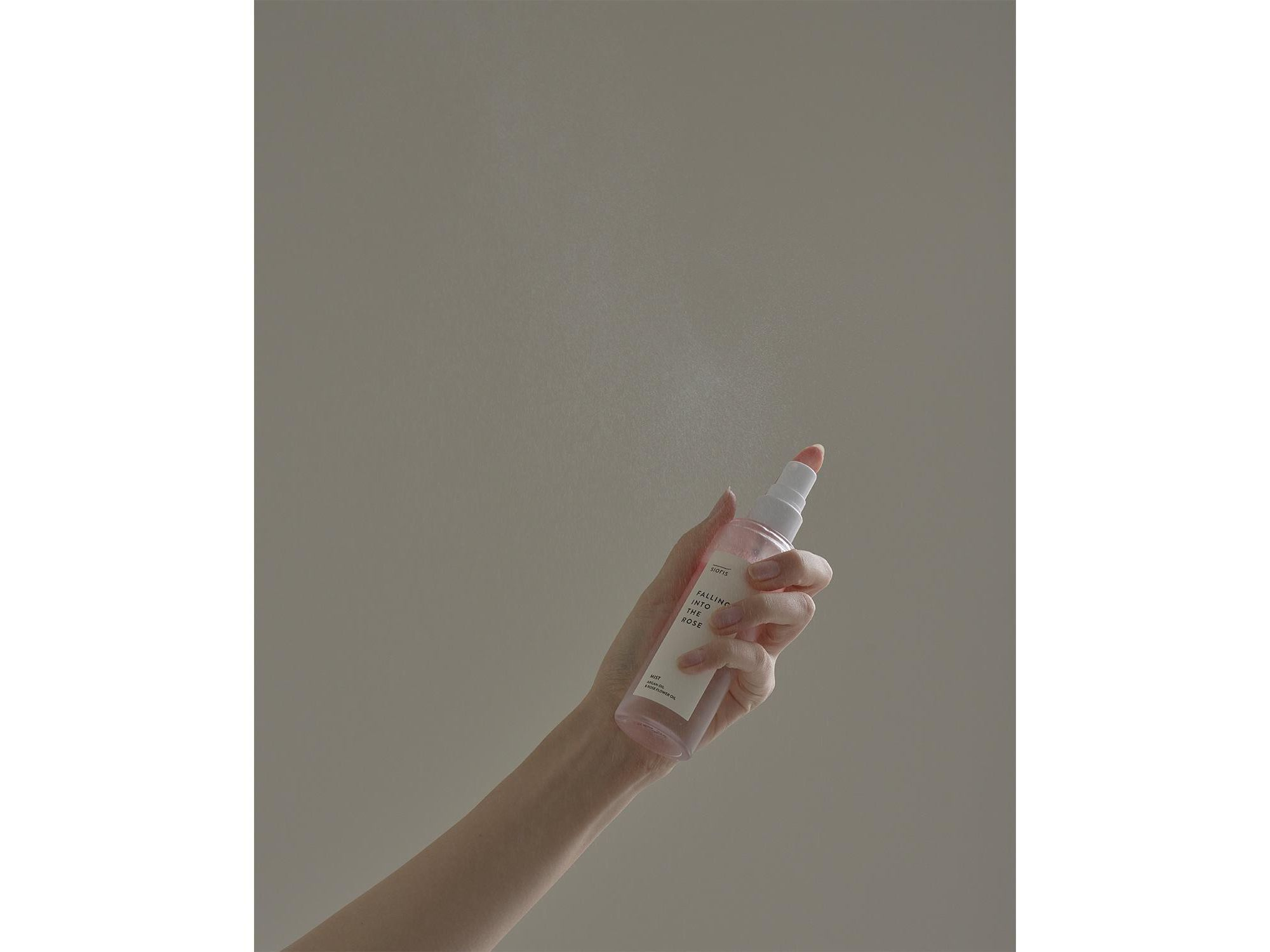 Falling into the Rose Mist — Image 3