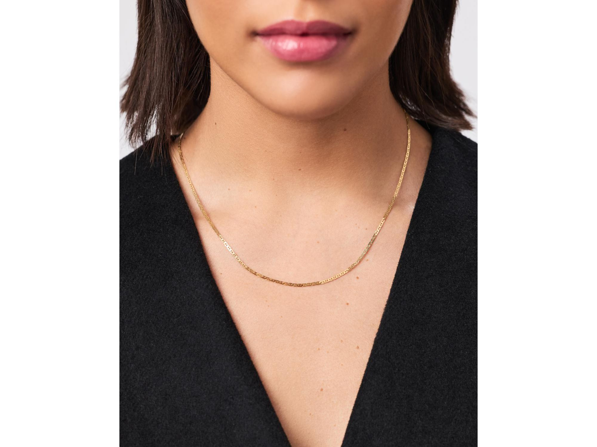 Solid Yellow Gold Flat Mariner Chain Necklace — Image 4