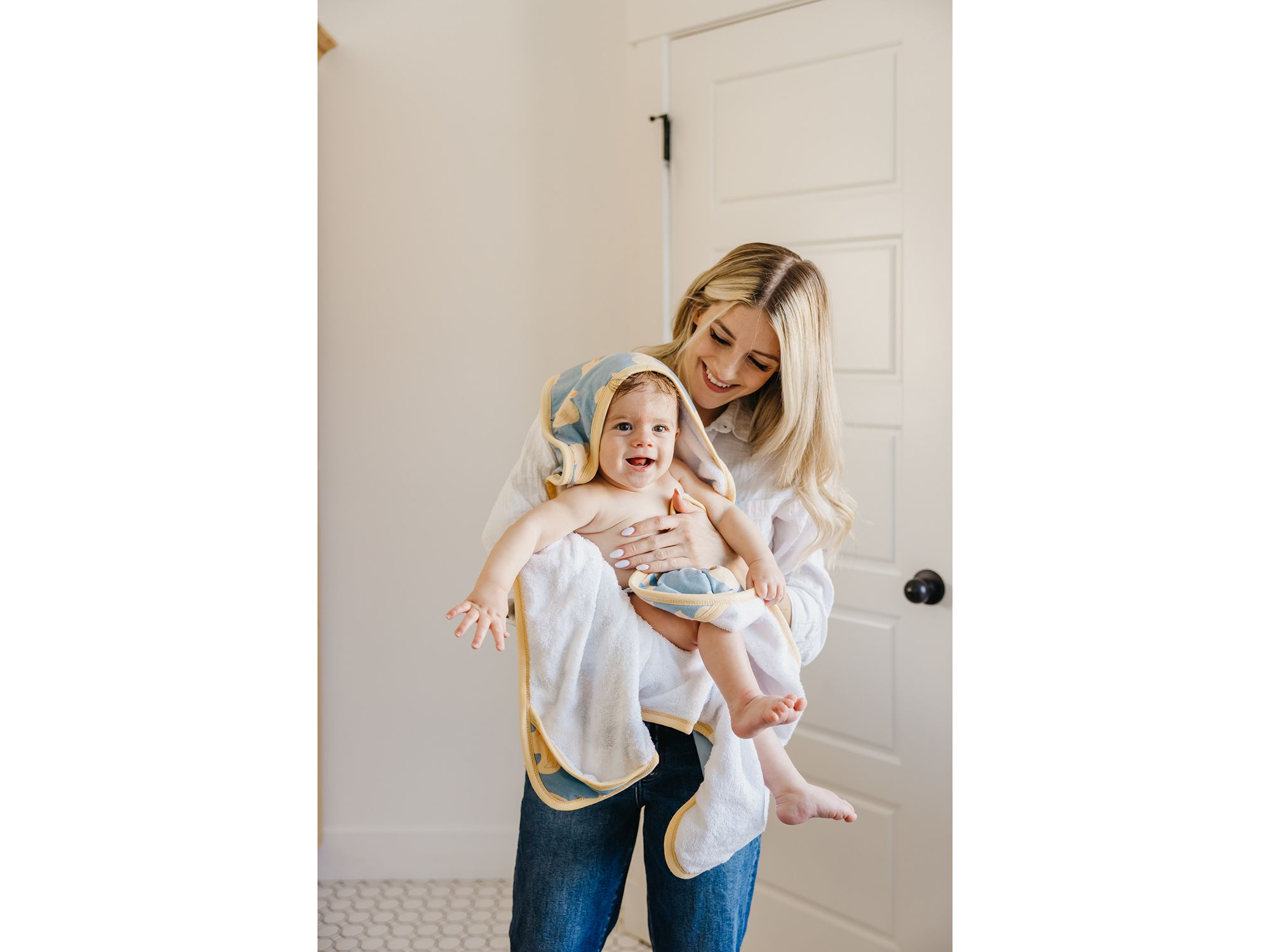 Ducky Premium Hooded Towel — Image 3