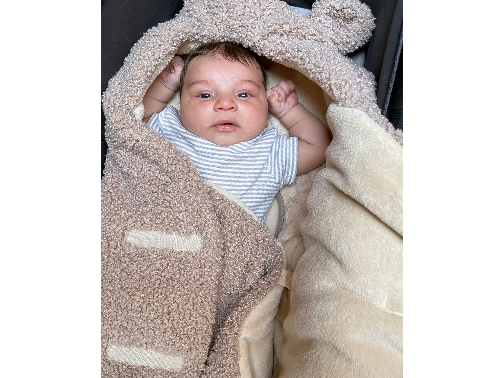 Nido Teddy Infant Wrap — Image 3