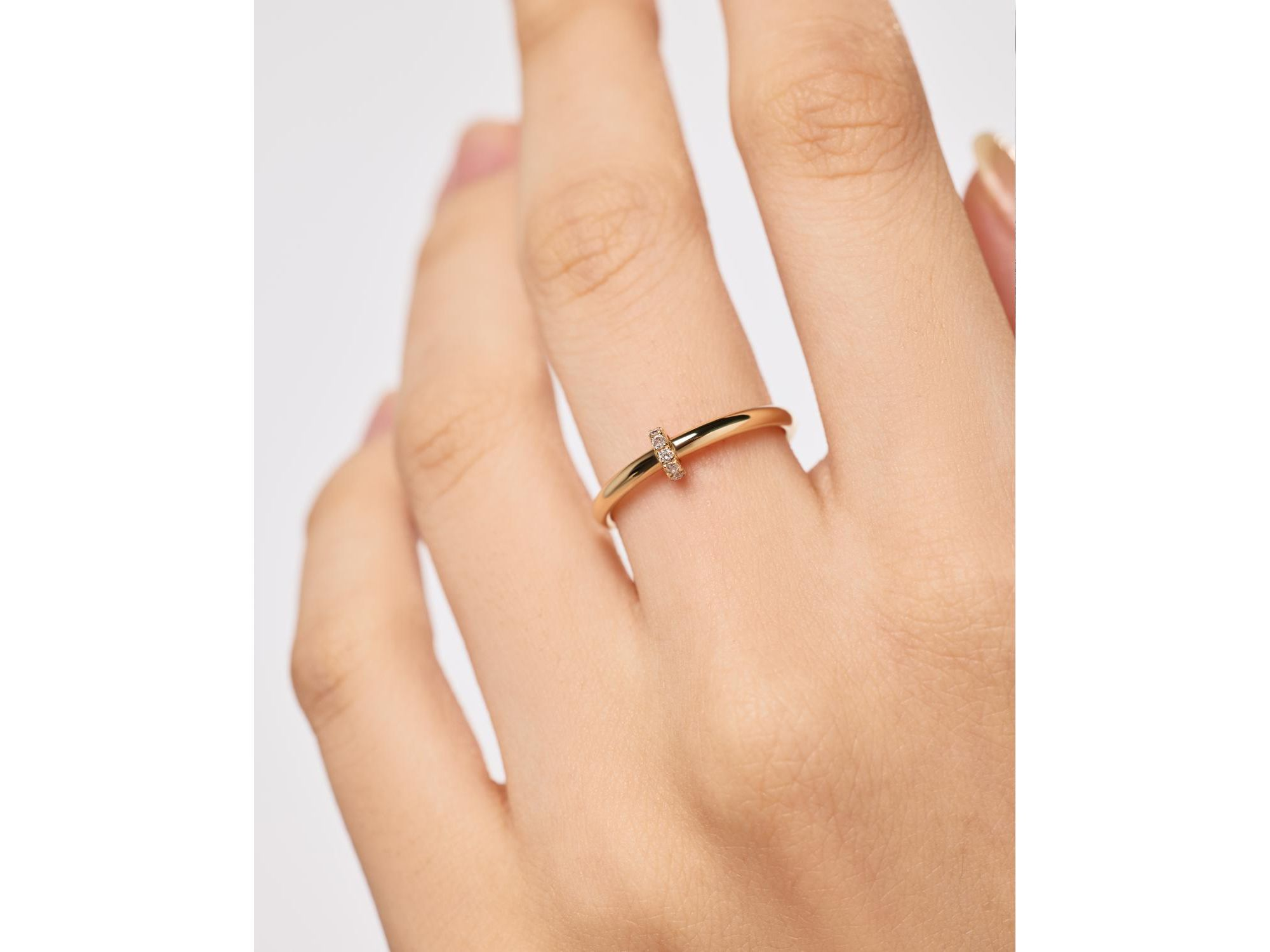 Solid Gold Lab Grown Diamond Link Ring — Image 4