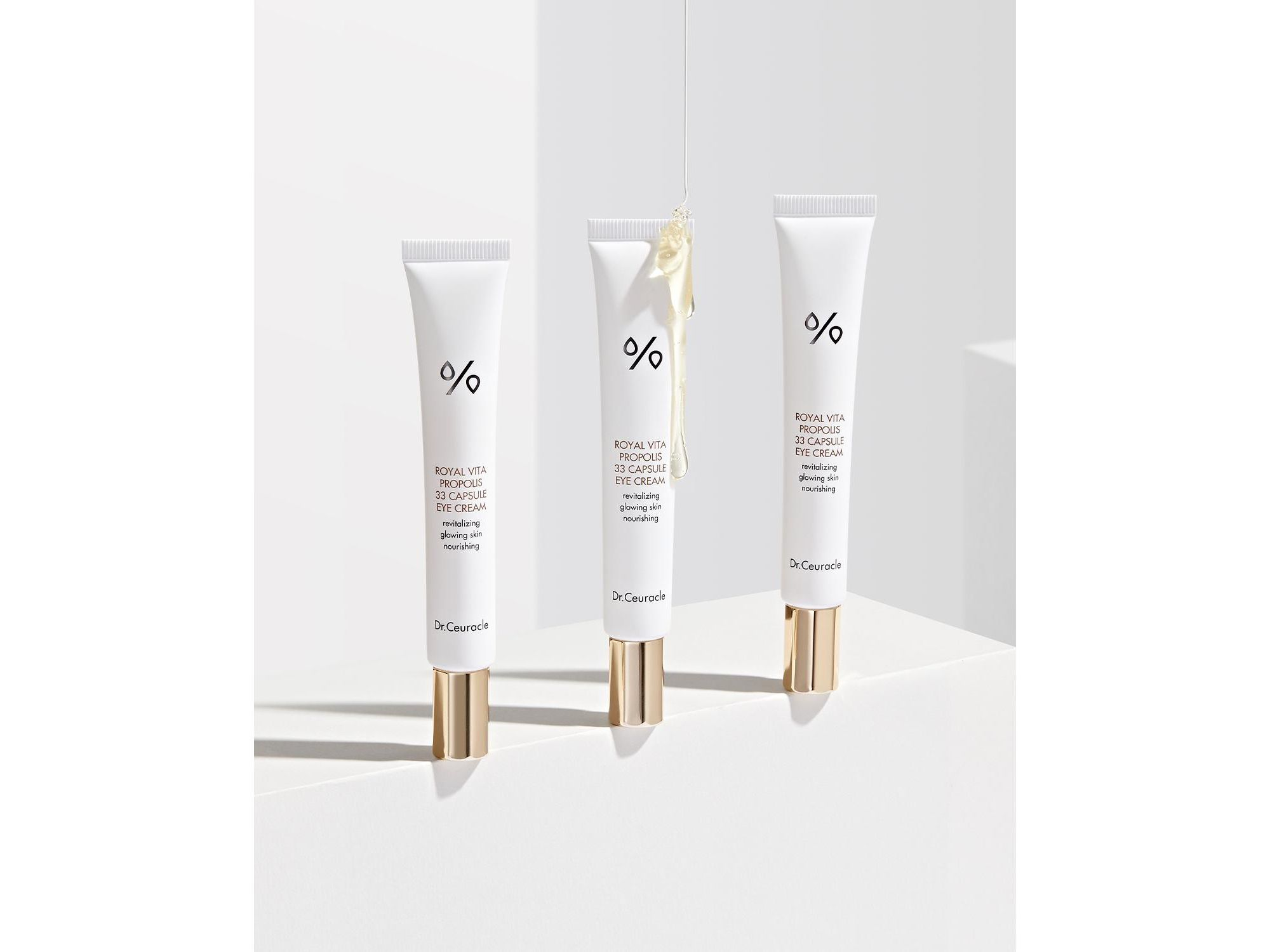 Royal Vita Propolis 33 Capsule Eye Cream — Image 8
