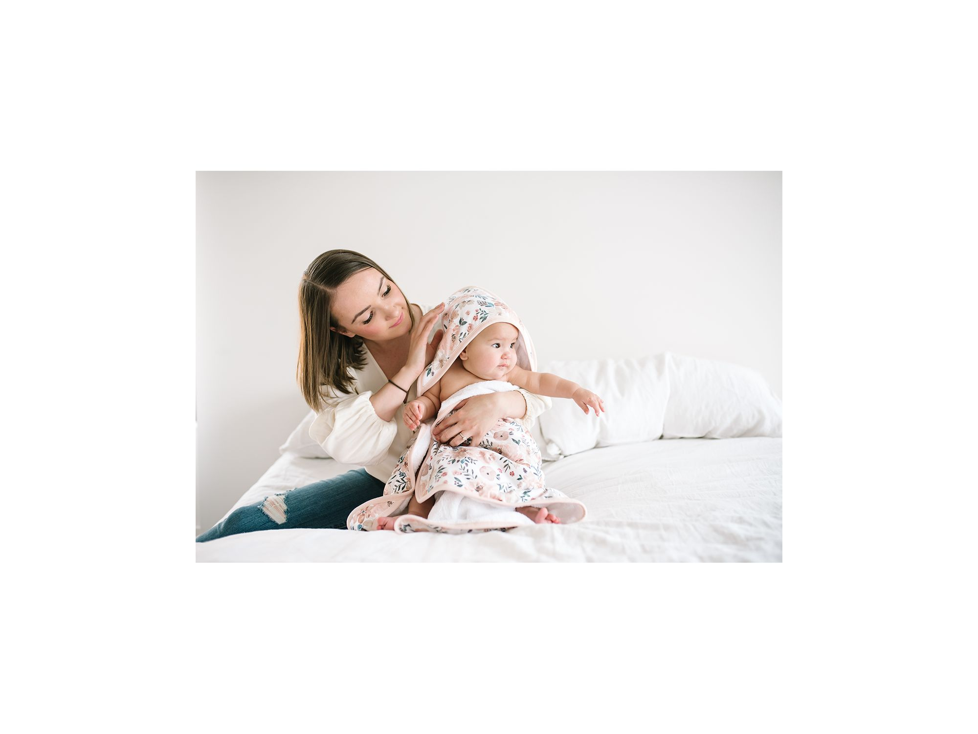 Autumn Premium Hooded Towel — Image 4