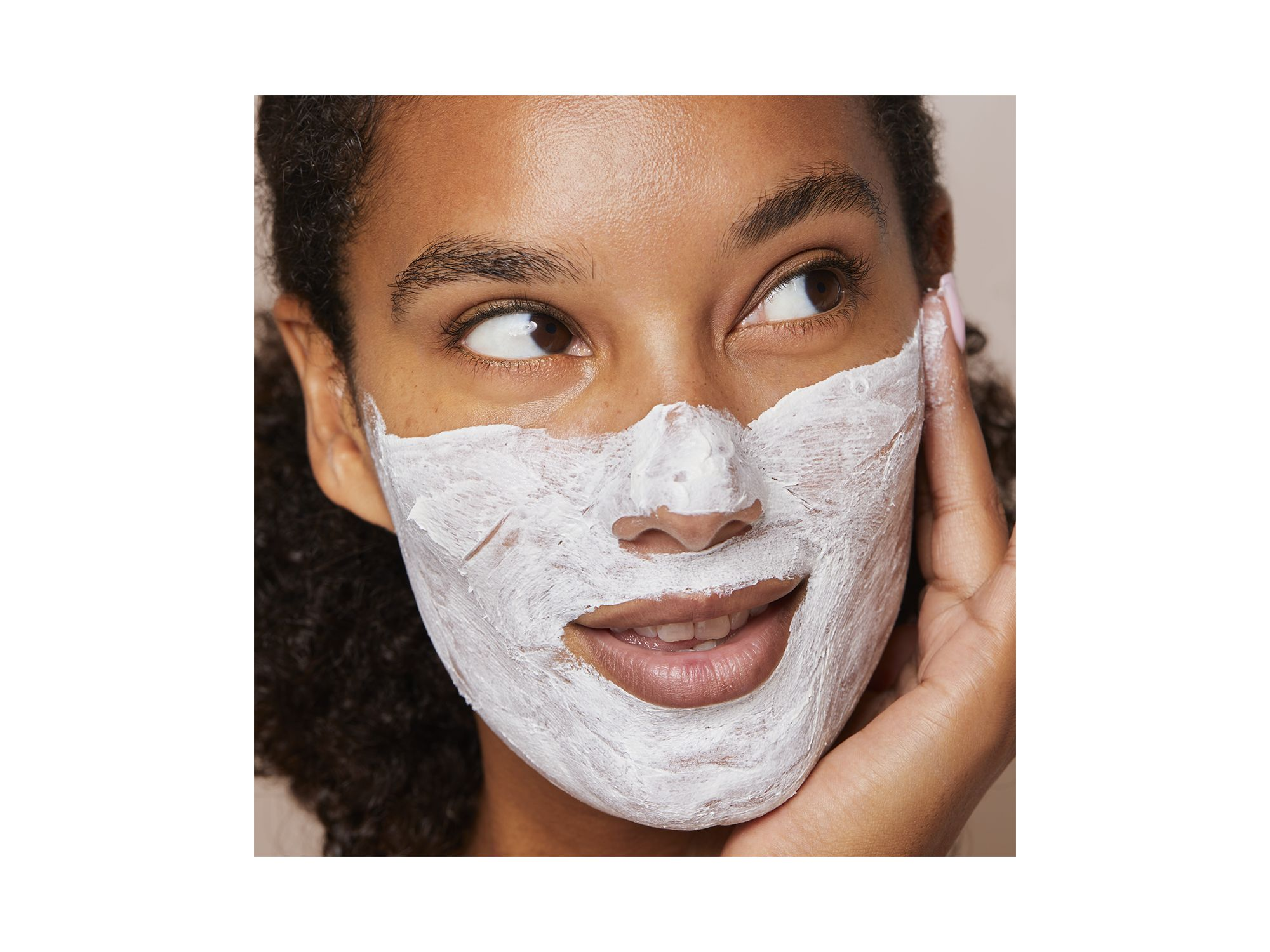 V-Facial Instant Depuffing Face Mask 2.6 oz. — Image 3