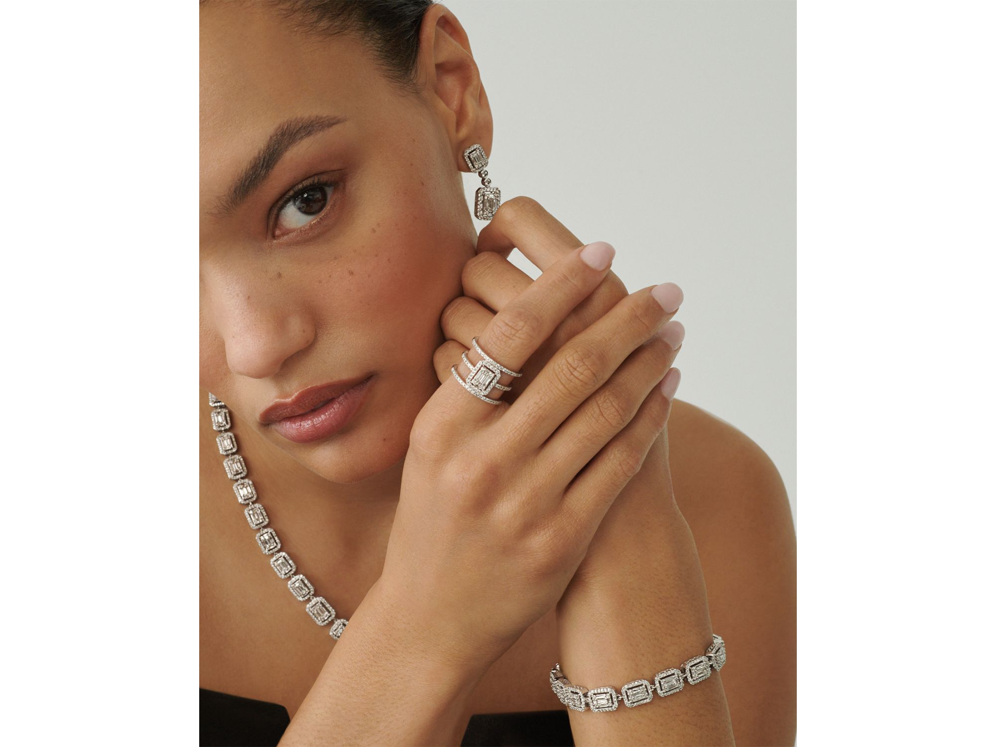 Diamond Mosaic Statement Necklace in 14K White Gold, 10.0 tcw — Image 4