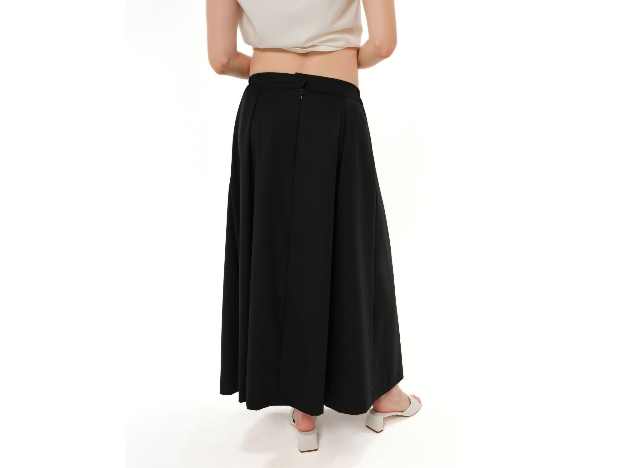 Women's Over-Under Bump Pleated Tencel Maternity Maxi Skirt — Image 5