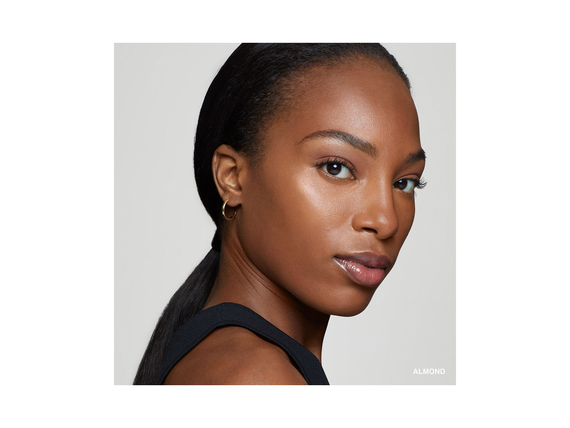 Intensive Serum Foundation SPF 40 — Image 3