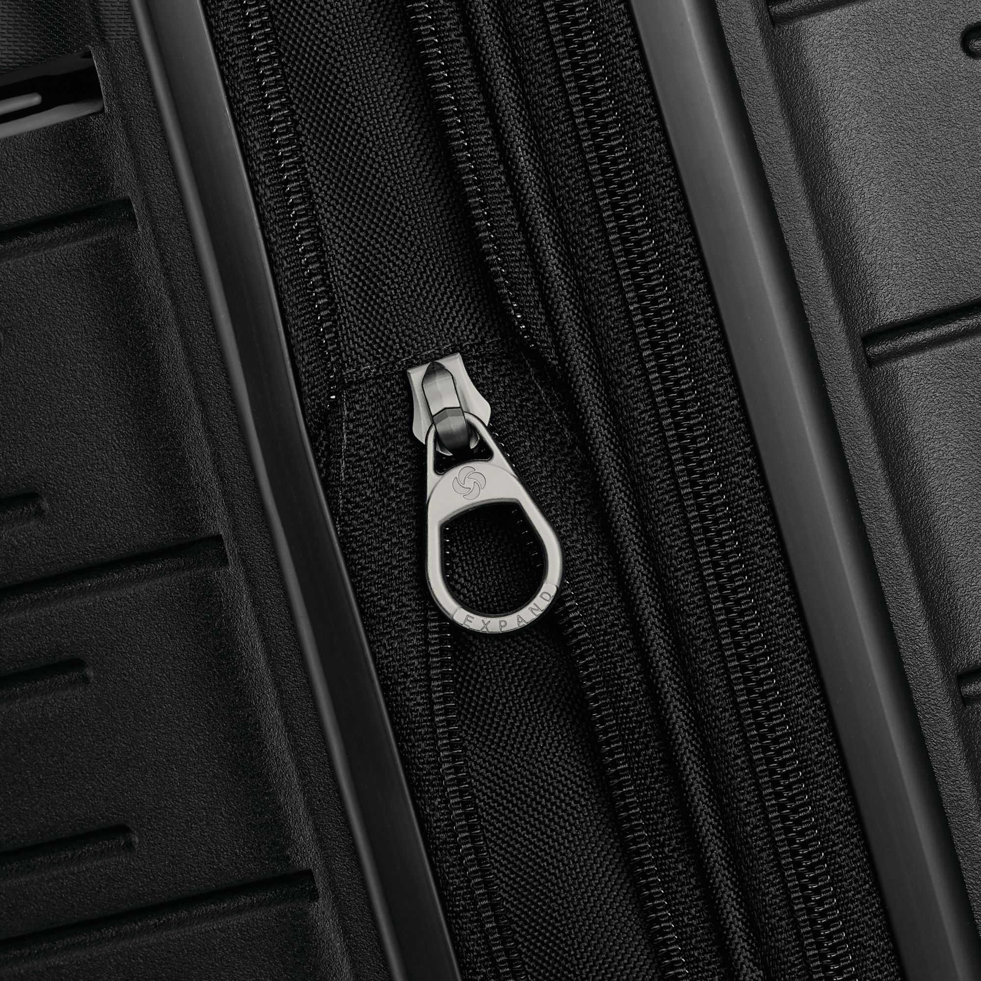 Elevation™ Plus Medium Glider Suitcase — Image 3