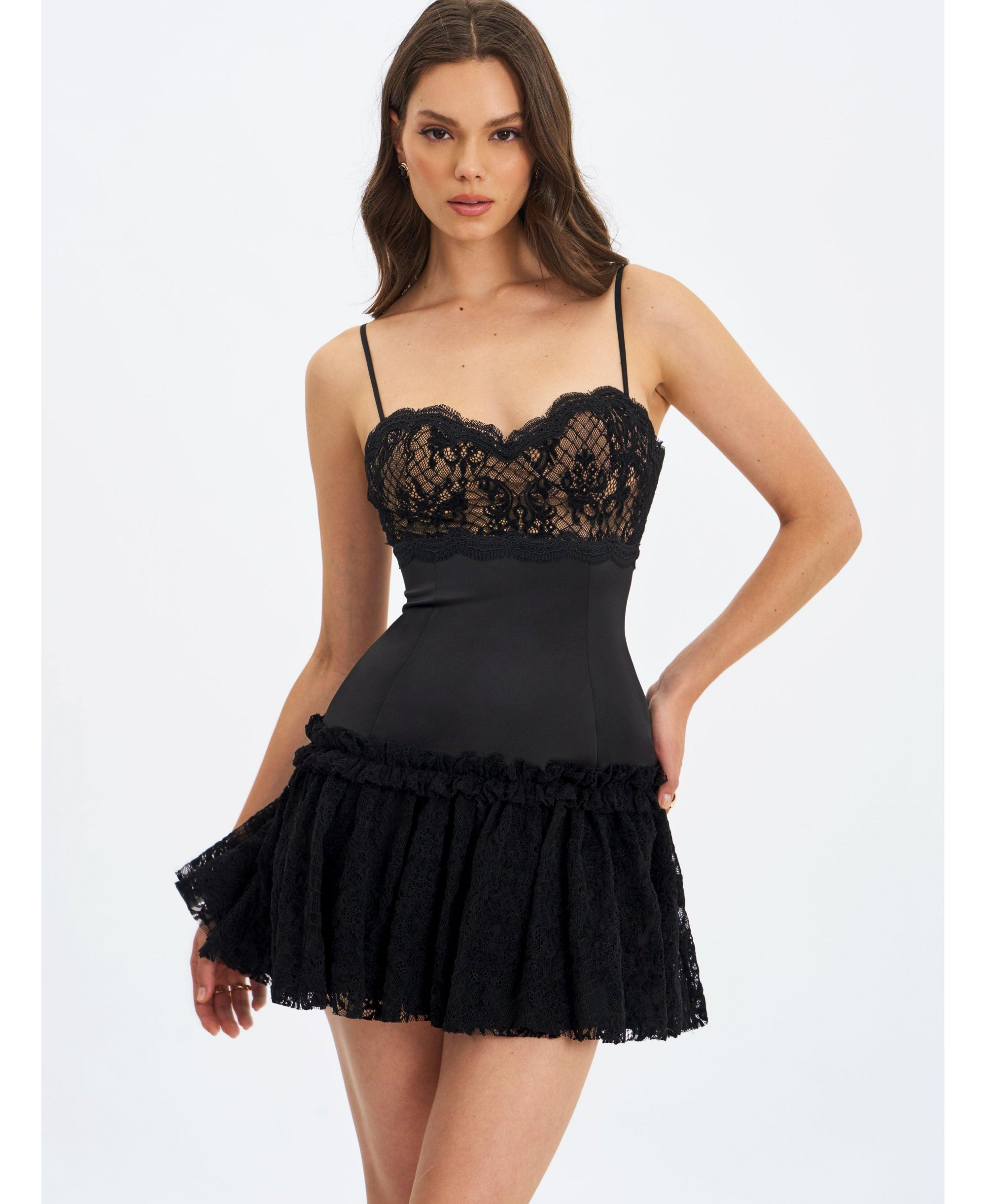 Umra Contrast Lace Sweetheart Gathered Mini Dress — Image 3