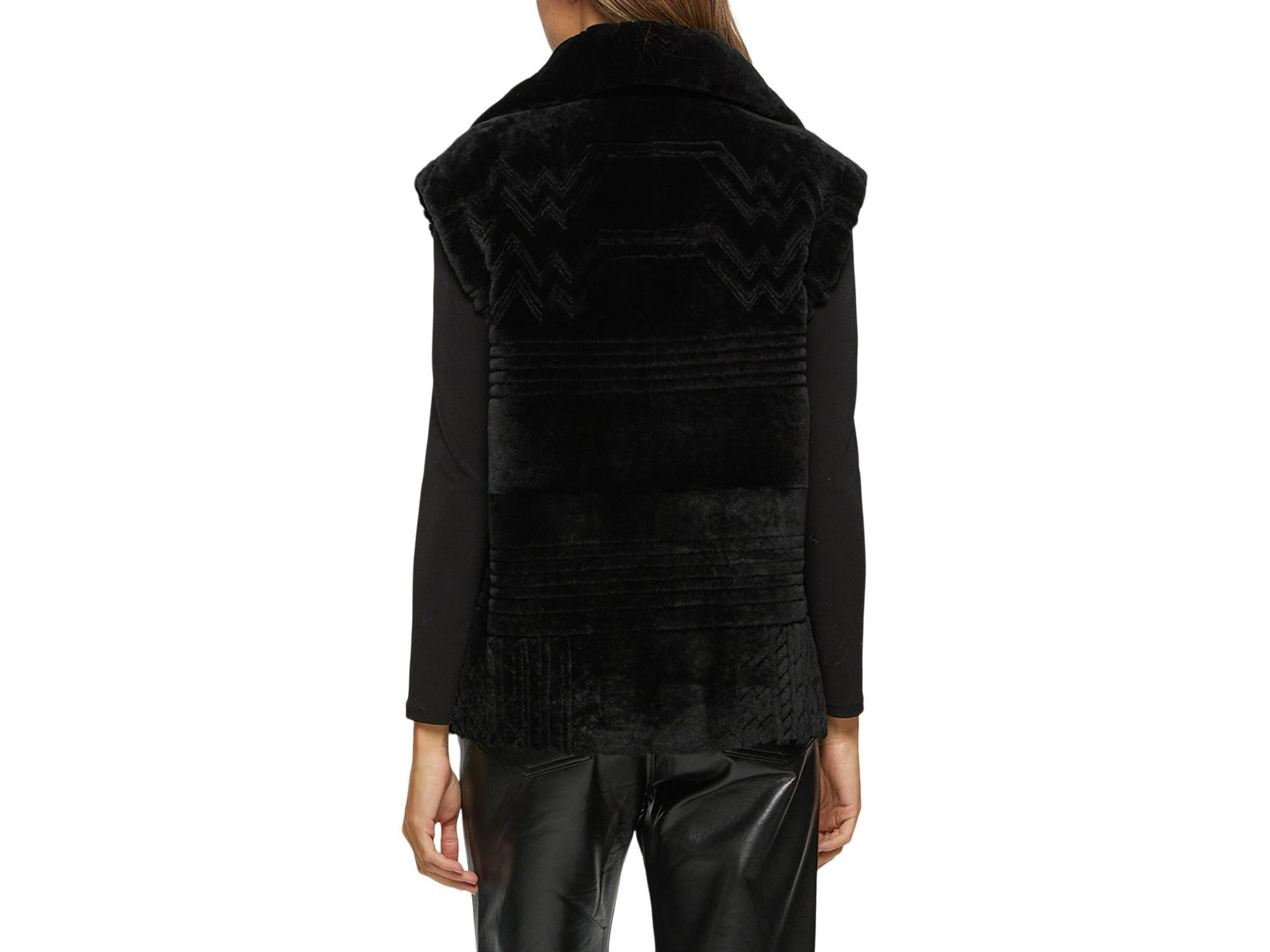 Shearling Lamb Zip Vest with Grooved Pattern — Image 4