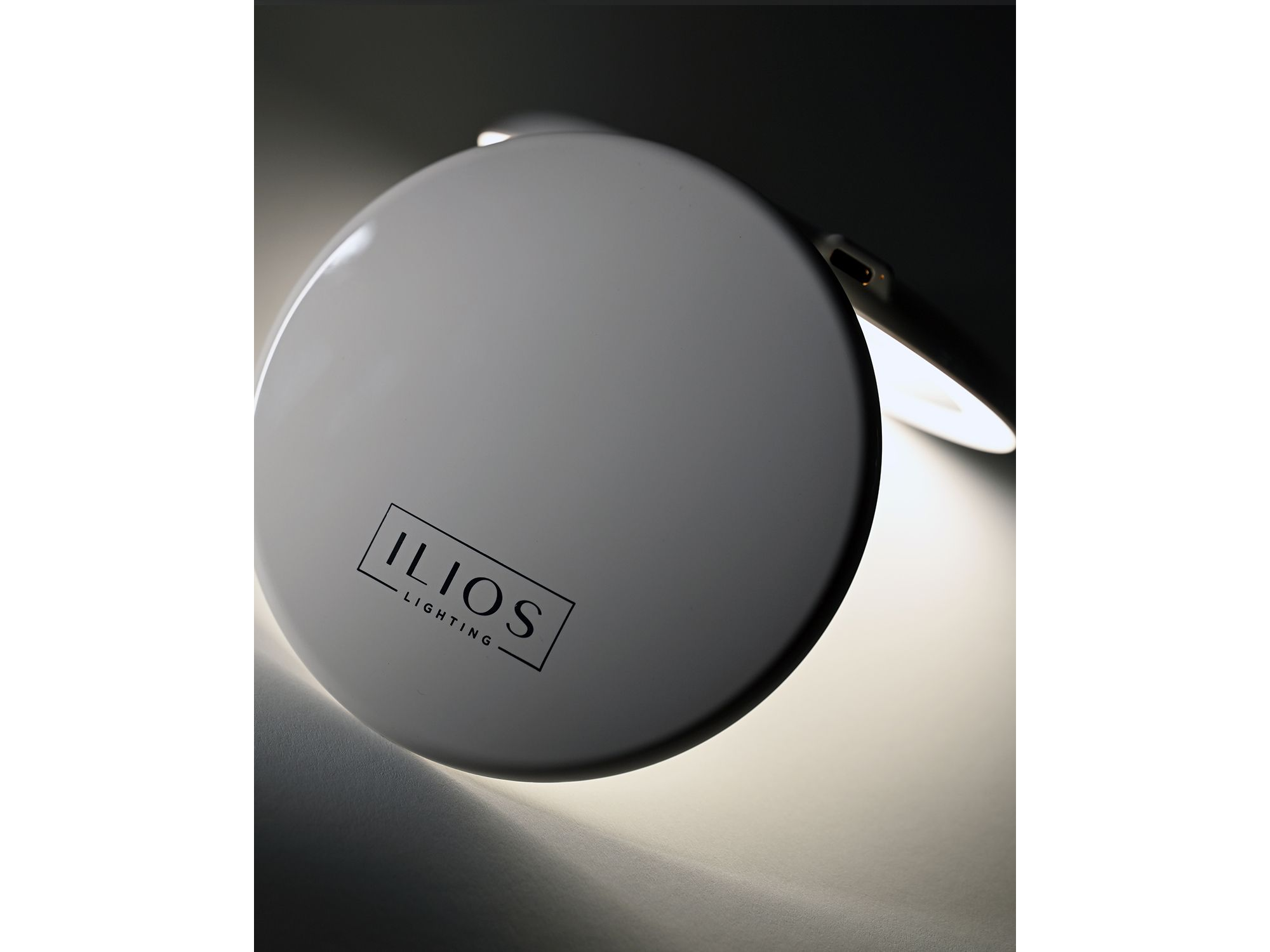1x/10x LED Compact Mirror — Image 3
