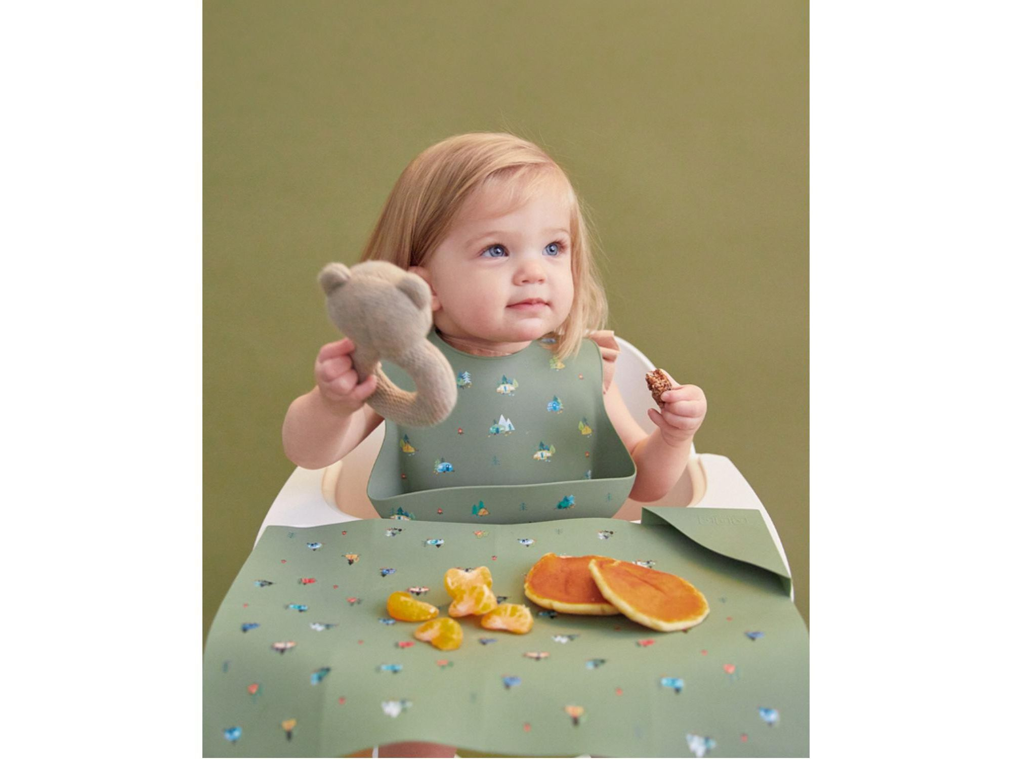 Unisex Silicone Mealtime Bundle and Lunch Bag - Ages 6 months + — Image 3