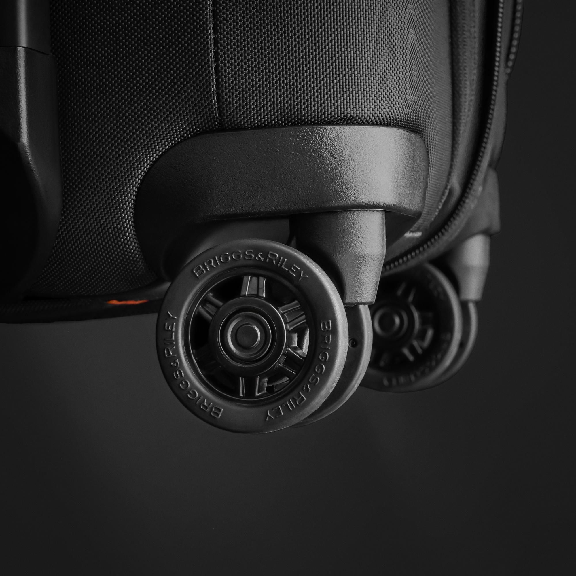 ZDX Medium ZDX Expandable Spinner Checked Bag — Image 9