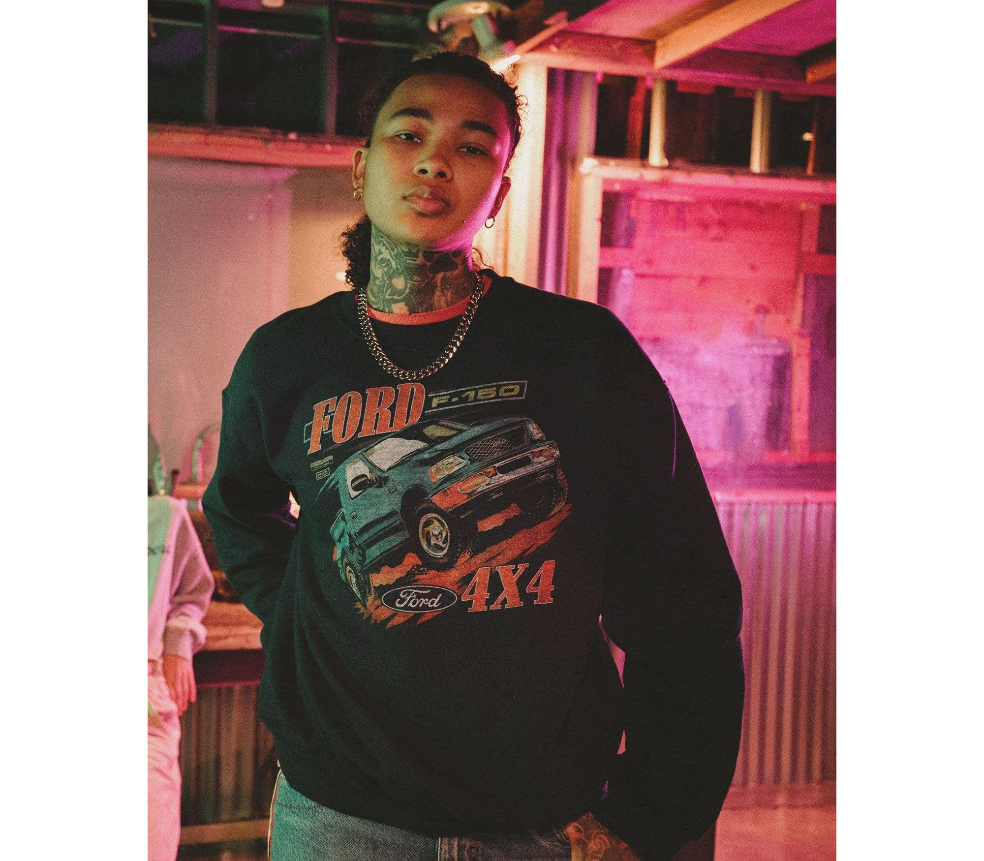 Unisex Ford F-150 4X4 Flea Market Fleece Sweatshirt — Image 3