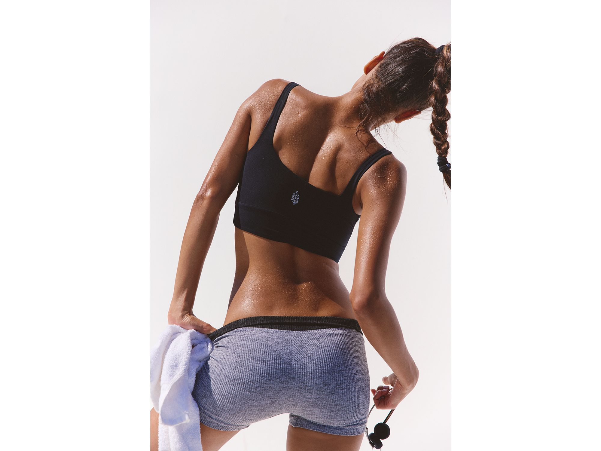 Never Better Twist Crop Top — Image 3