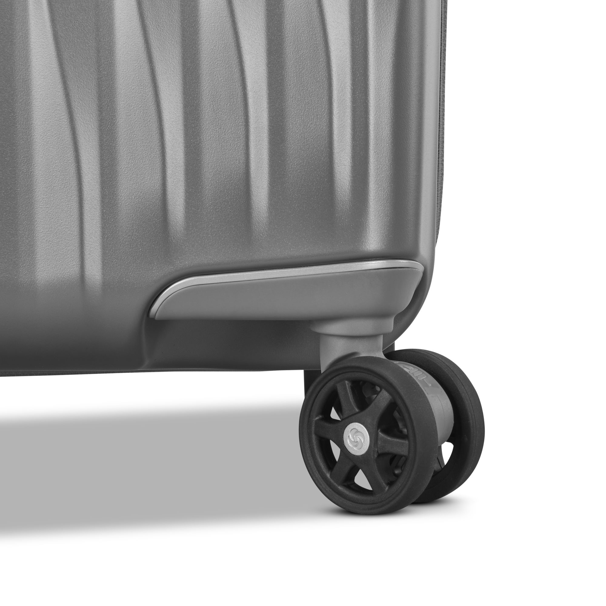 Uplift Hardside Carry-On Spinner — Image 4