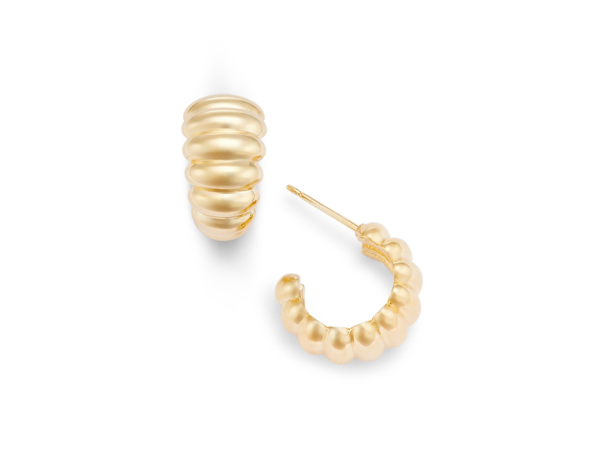Shrimp Ridge Small Huggie Hoop Earrings in 14K Yellow Gold — Image 4