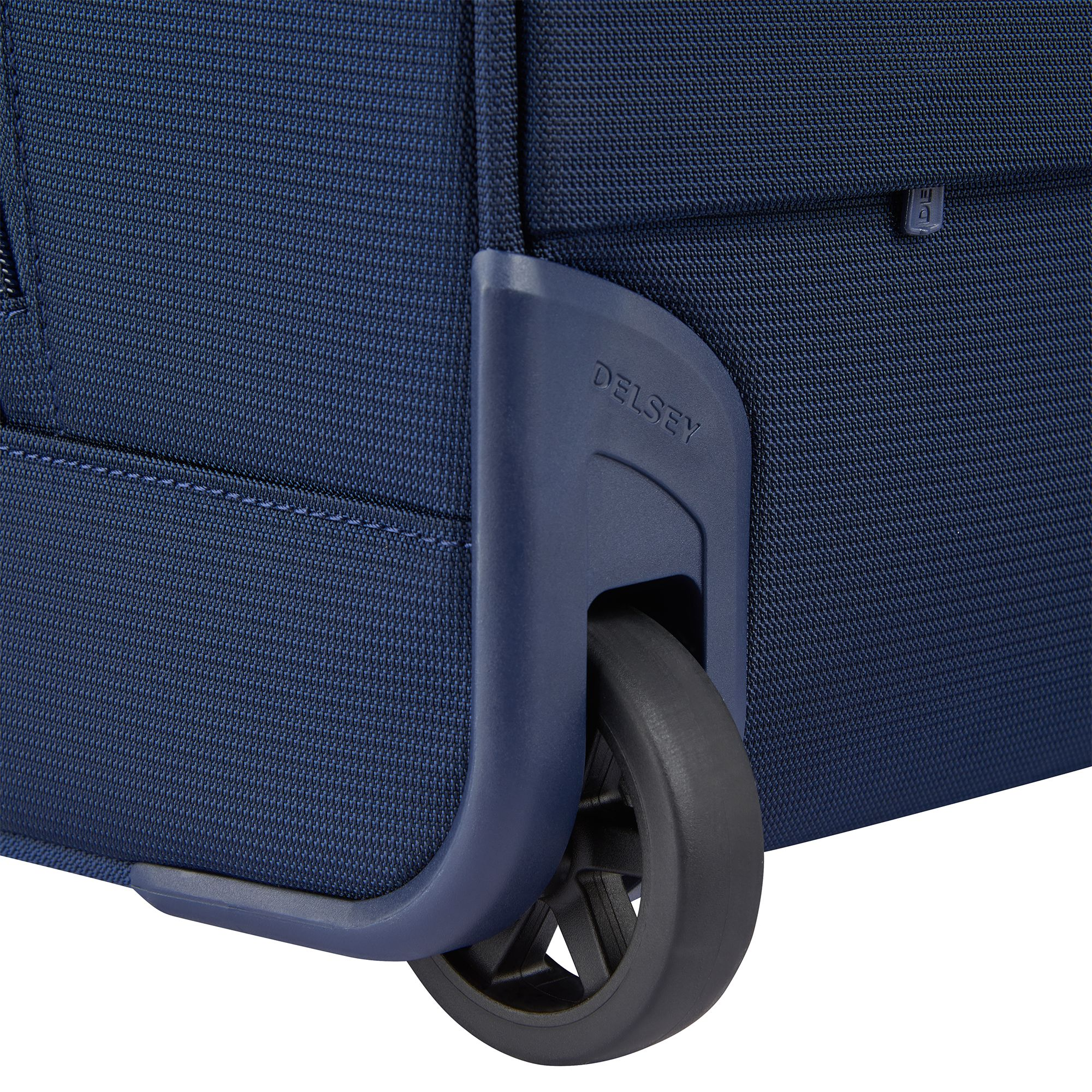 Helium DLX Wheeled Under Seat Carry On Suitcase — Image 4