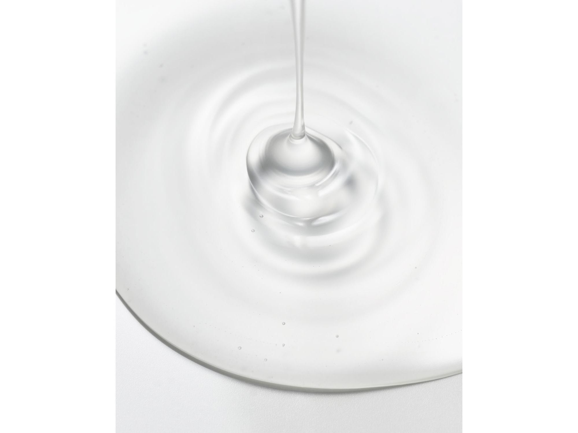 Bamboo Hyaluronic Moisture Gel Cleanser — Image 4