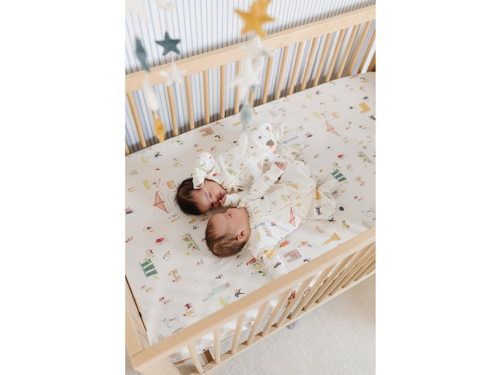 Unisex Printed Crib Sheet — Image 3