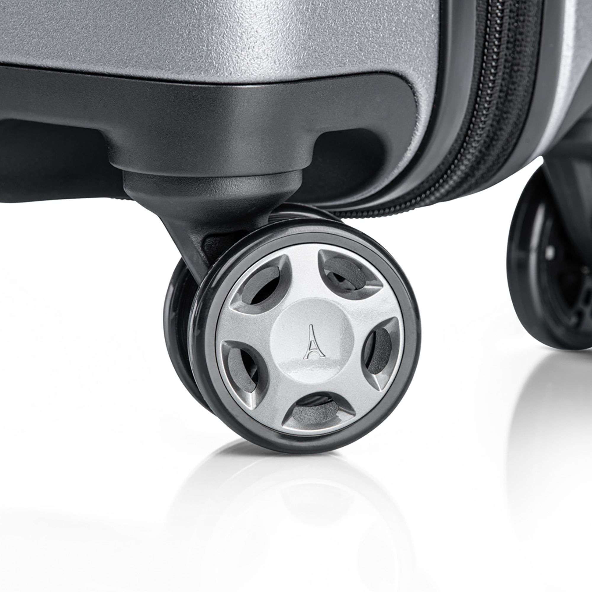 Compact Carry-On Expandable Spinner Suitcase — Image 5