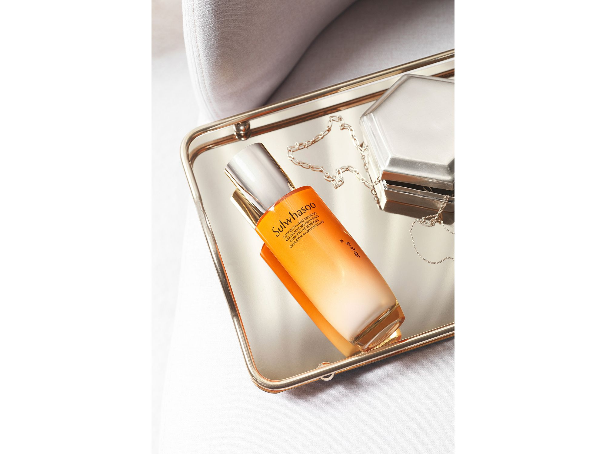 Concentrated Ginseng Rejuvenating Emulsion 4.2 oz. — Image 3