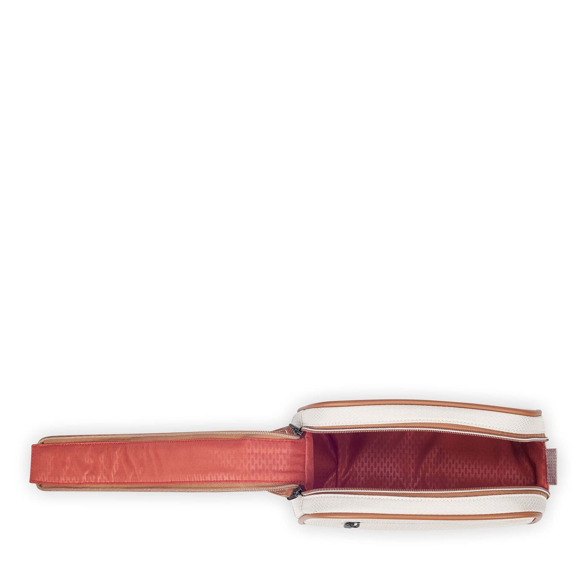 Chatelet Air 2 Toiletry Kit — Image 11