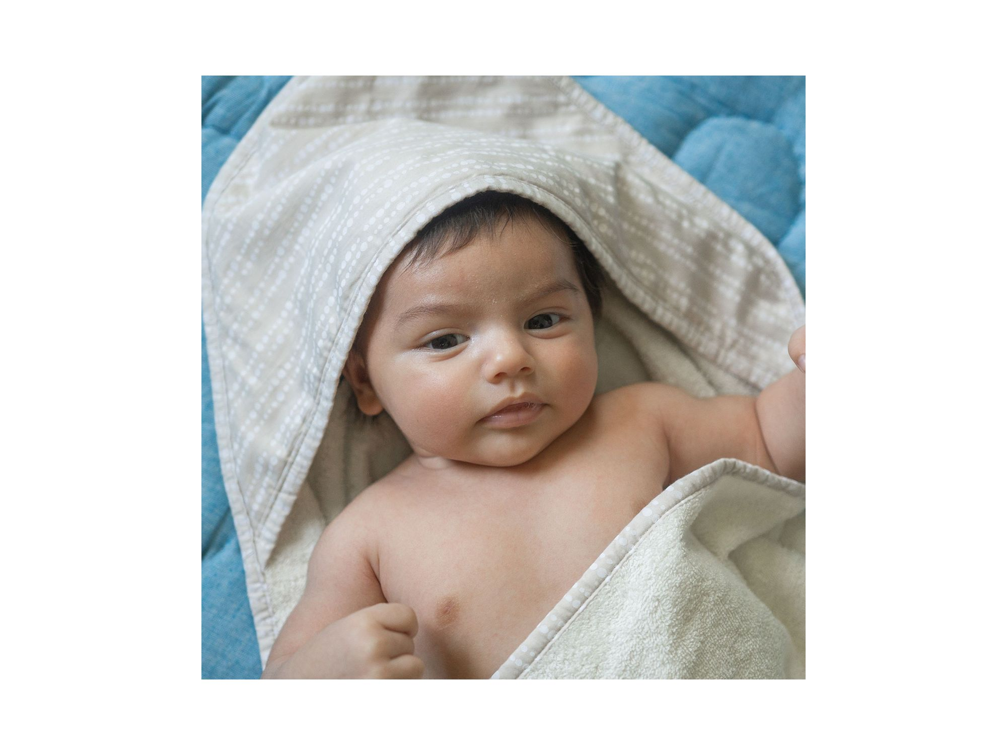 Cove Baby Dot Hooded Towel - Ages 0-3 — Image 3