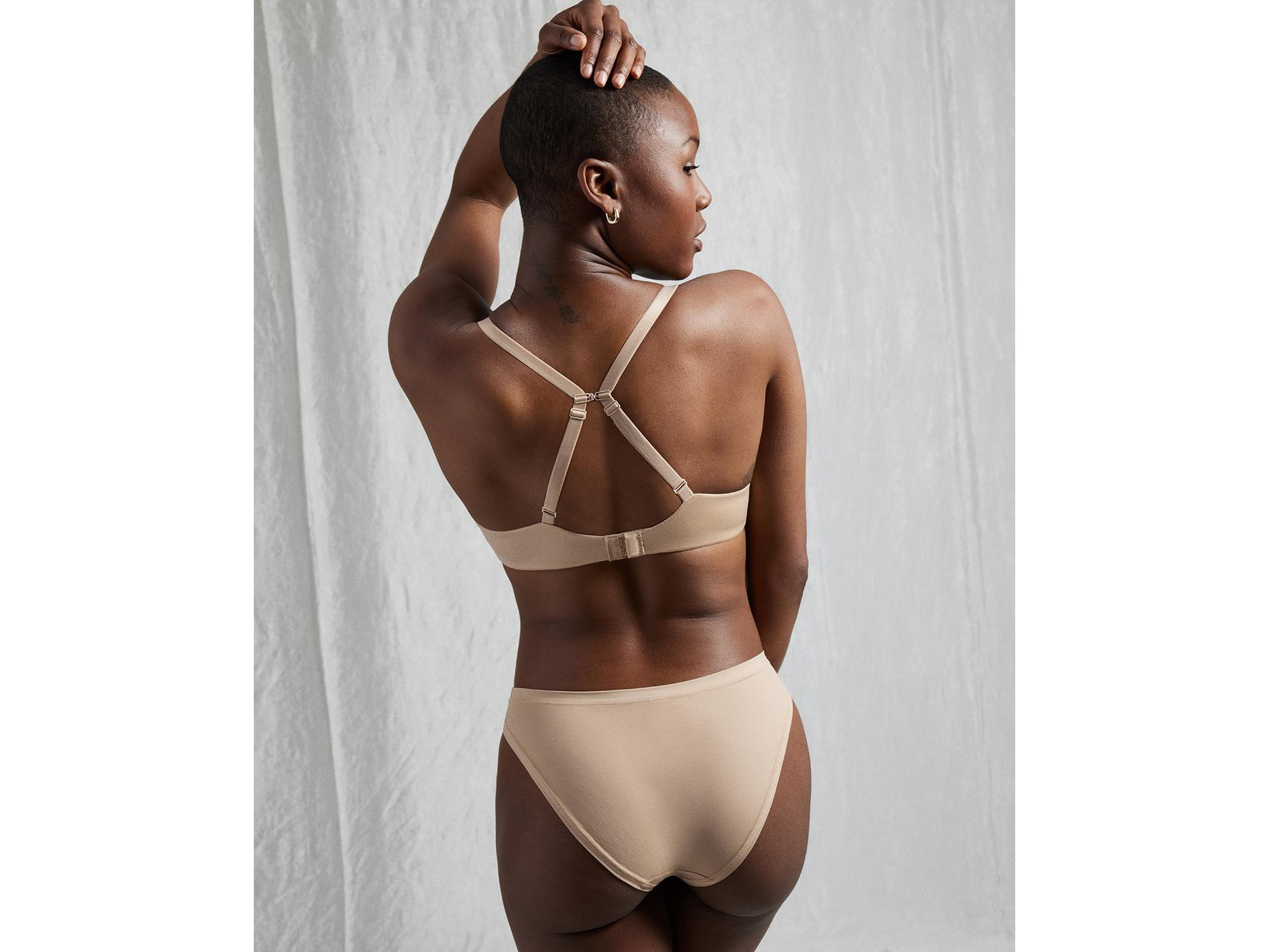 Future Foundation Contour Bra — Image 5