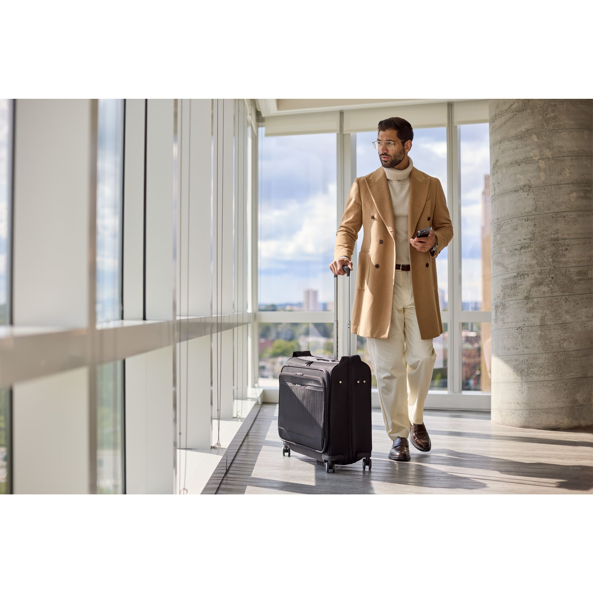 Silhouette 18 Softside Spinner Garment Bag — Image 6
