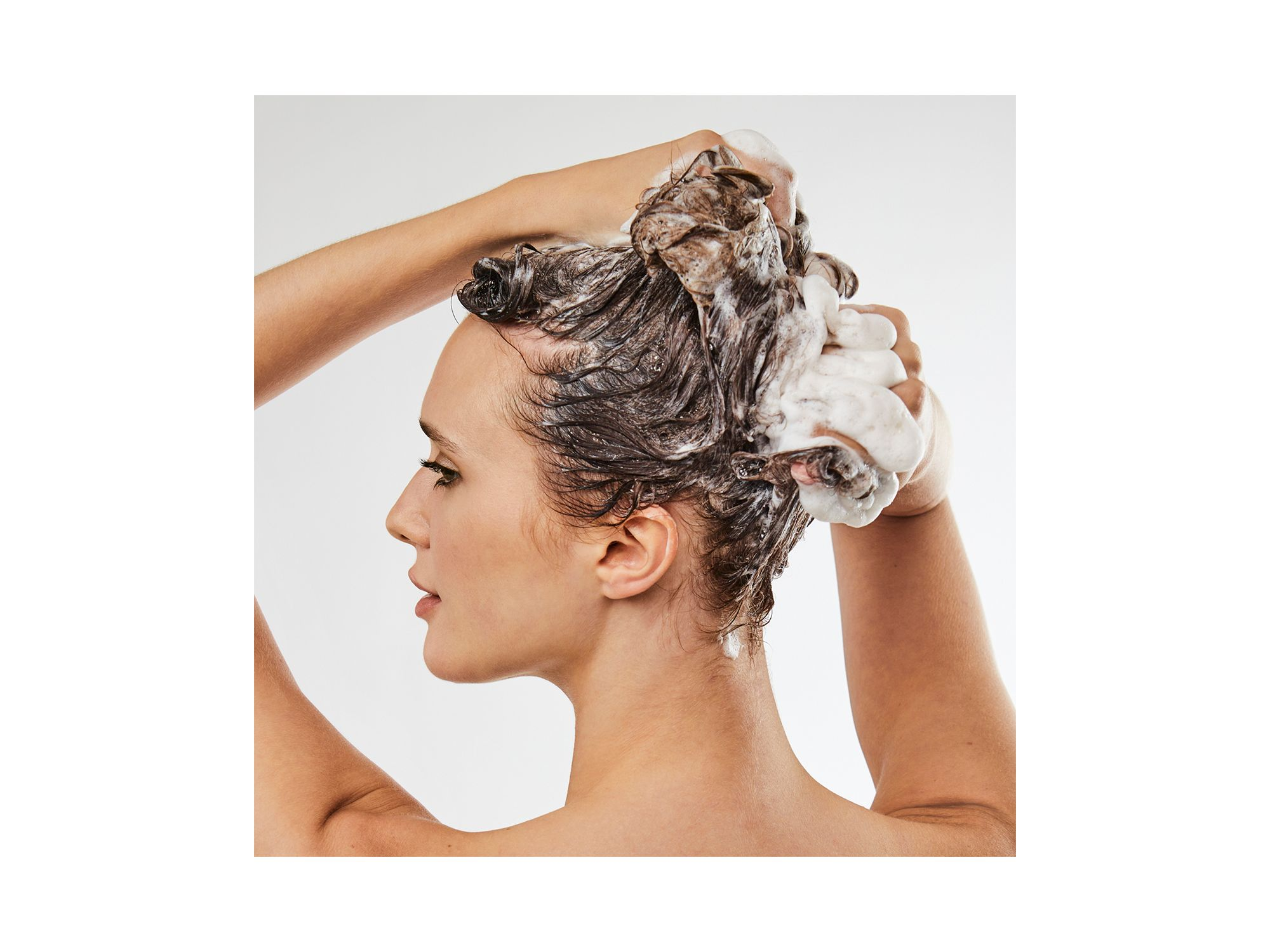 Thickening Volume Shampoo — Image 4