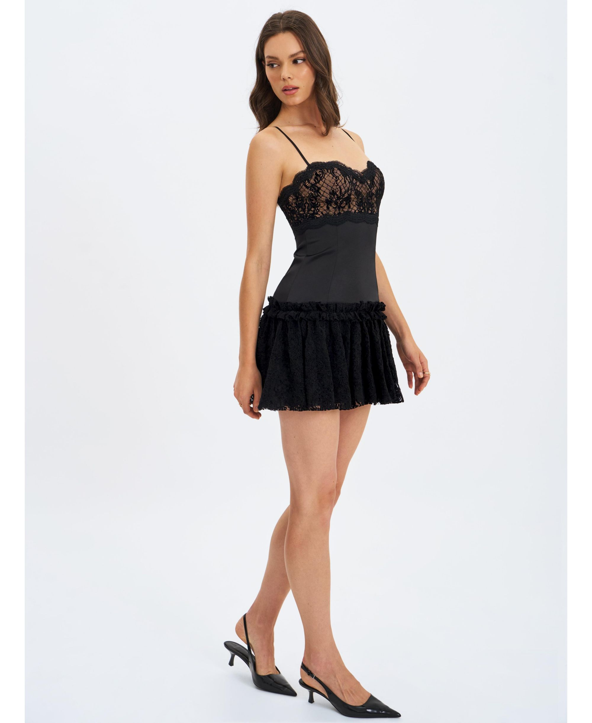 Umra Contrast Lace Sweetheart Gathered Mini Dress — Image 7