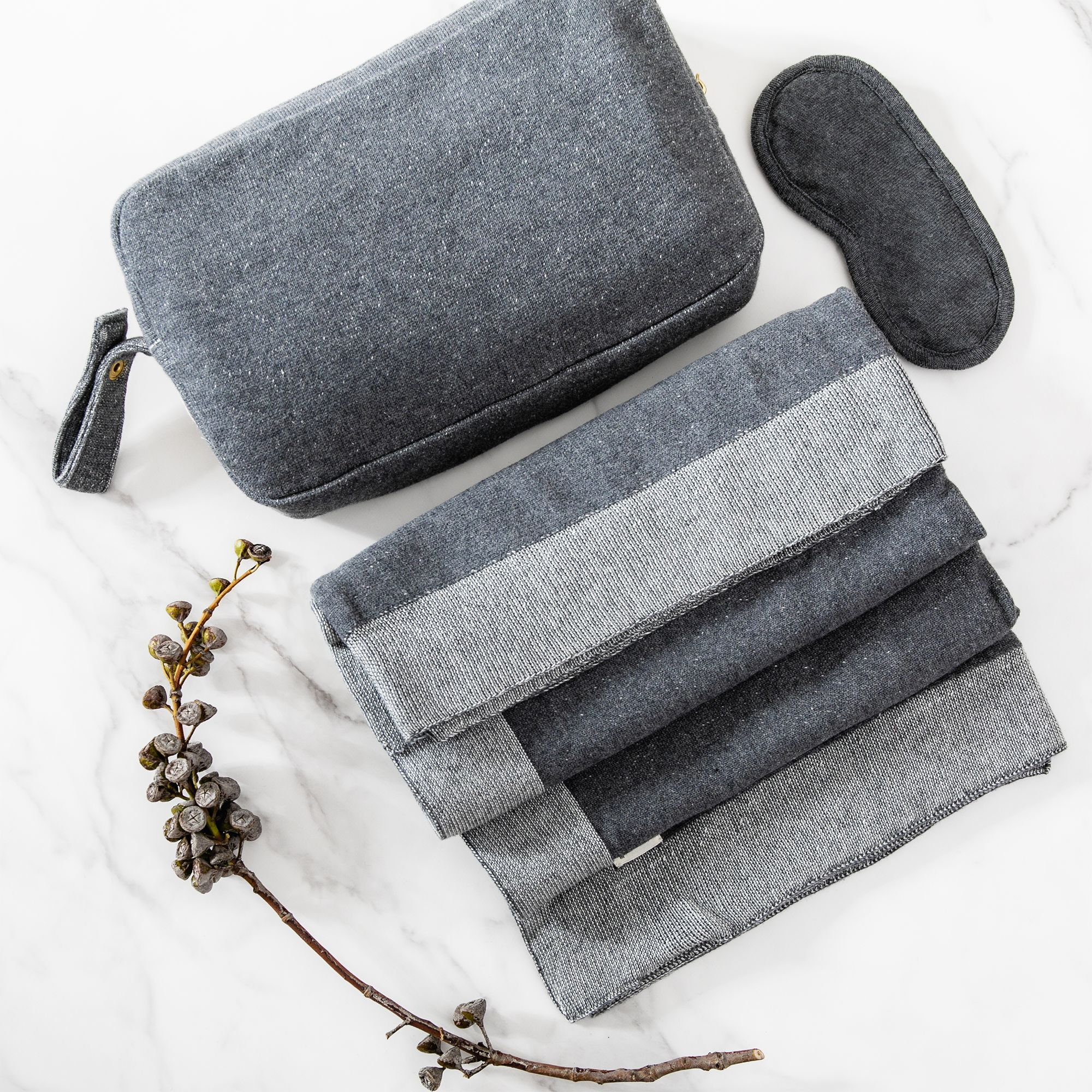 Reversible Solid Travel Set - Image 1