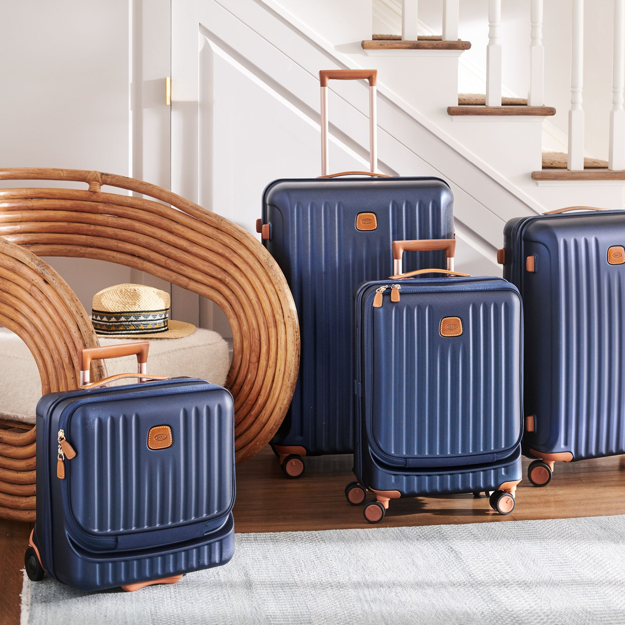 Capri 2.0 21" Carry-On Spinner Suitcase — Image 4