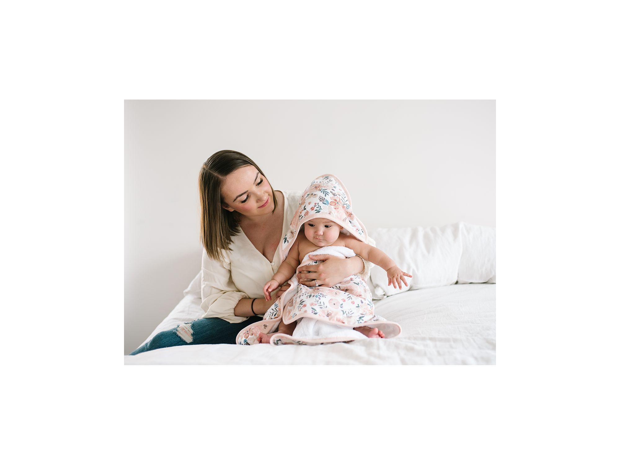 Autumn Premium Hooded Towel — Image 3
