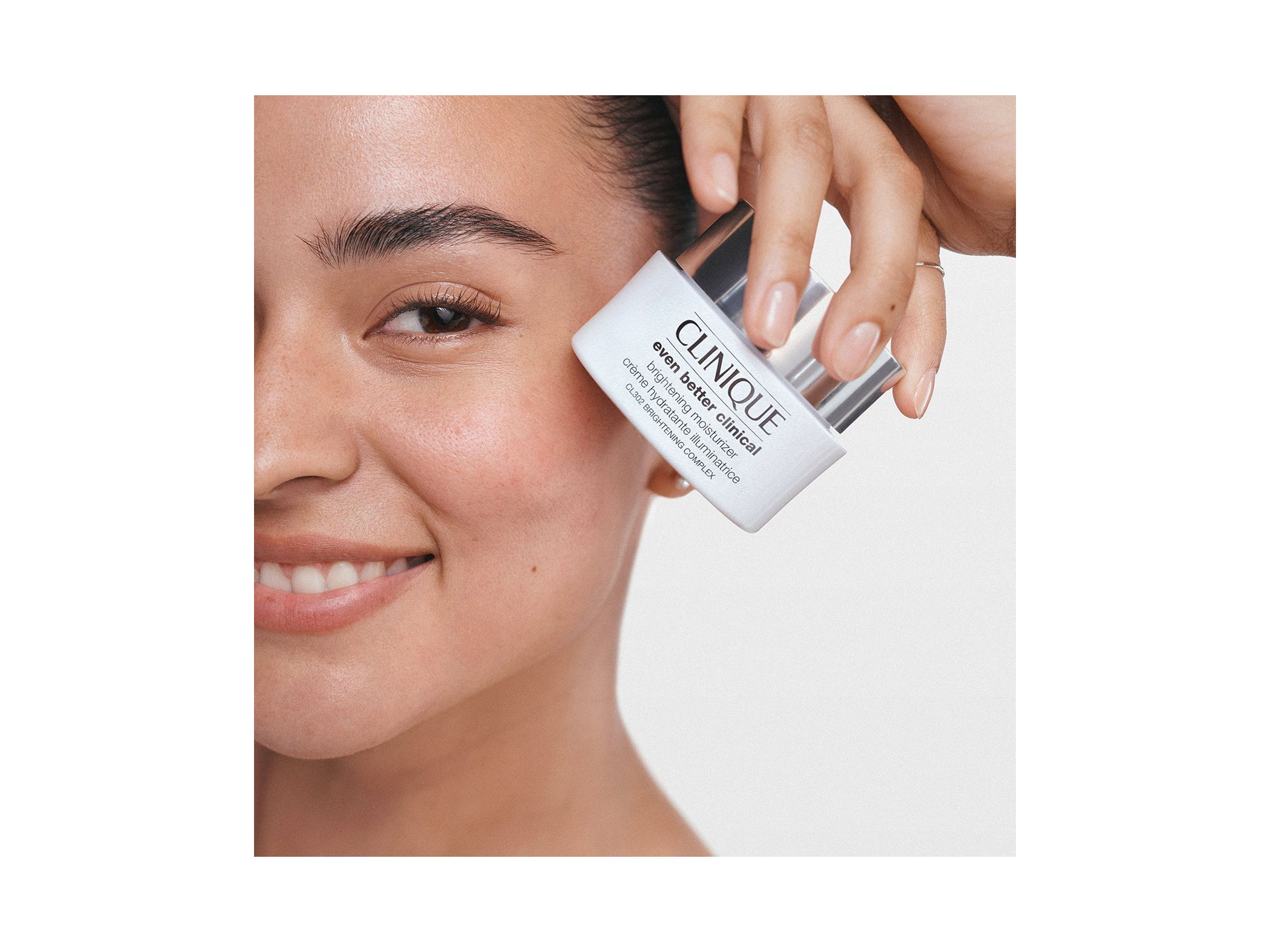 Even Better Clinical Brightening Moisturizer — Image 4
