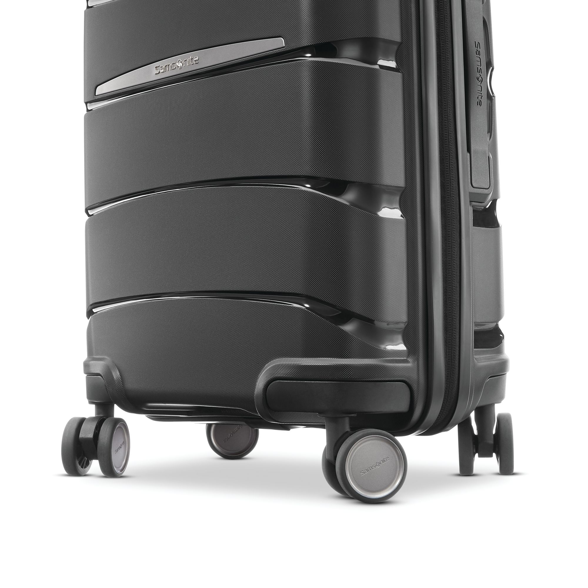 Outline Pro 22 x 14 x 9 Carry-On Spinner — Image 5