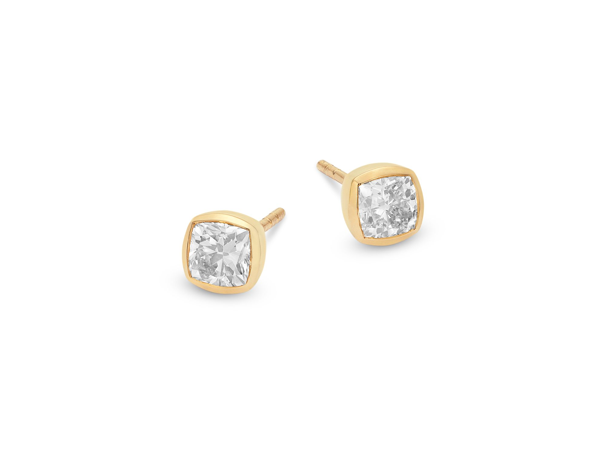 Luxe Collection Certified Lab Grown Diamond Cushion Bezel Stud Earrings in 14K Yellow Gold, 0.94 tcw — Image 3