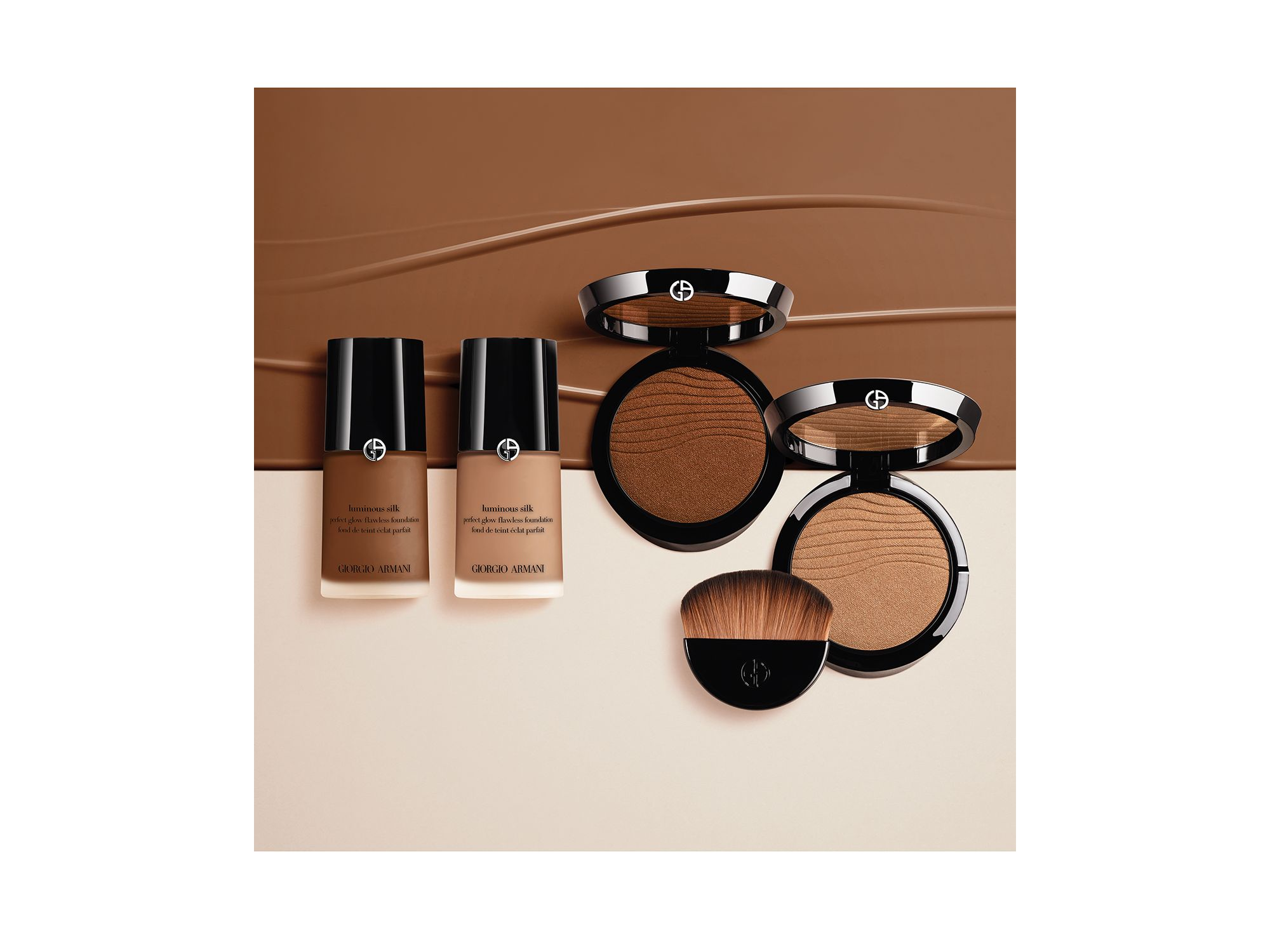 Luminous Silk Glow Fusion Powder — Image 3