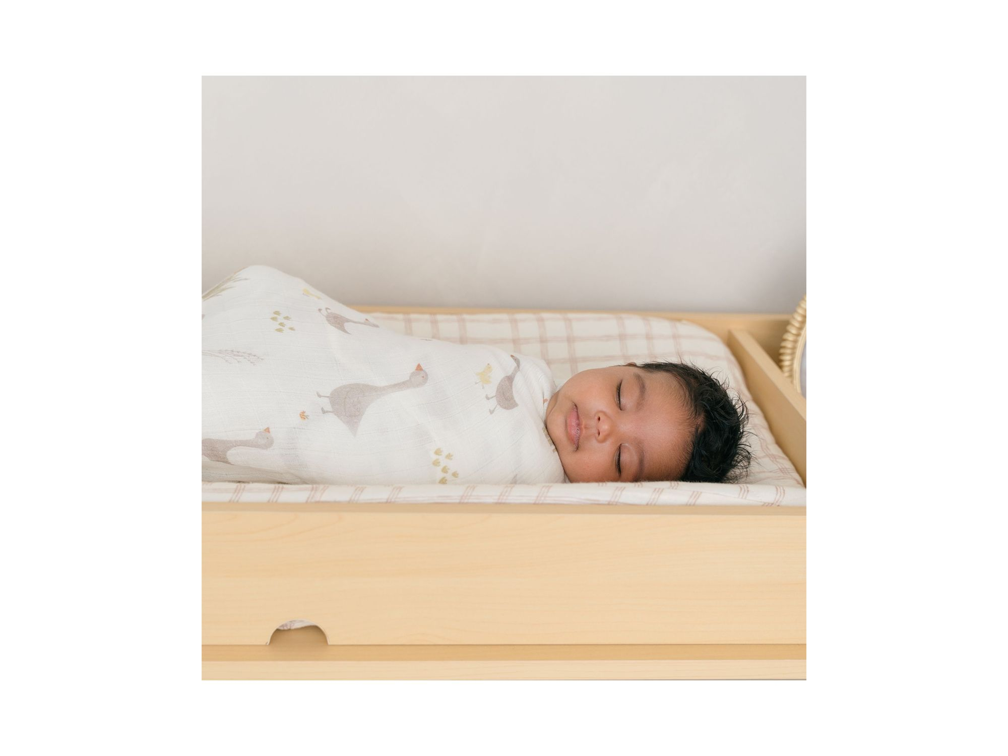 Unisex Charlie Farmhouse Quilted Change Pad Cover — Image 6