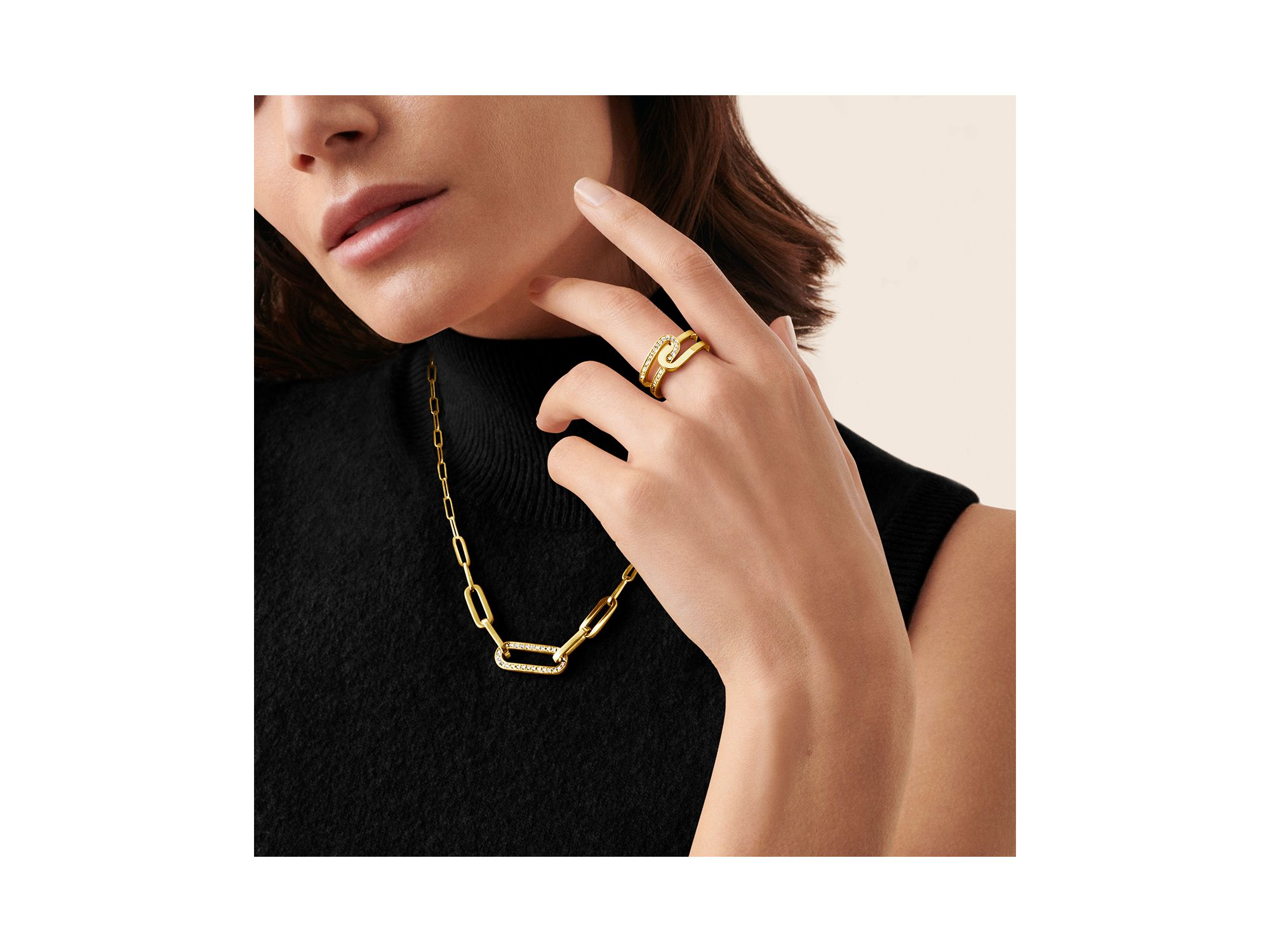 18K Yellow Gold Maillon Diamond Interlocking Ring — Image 3