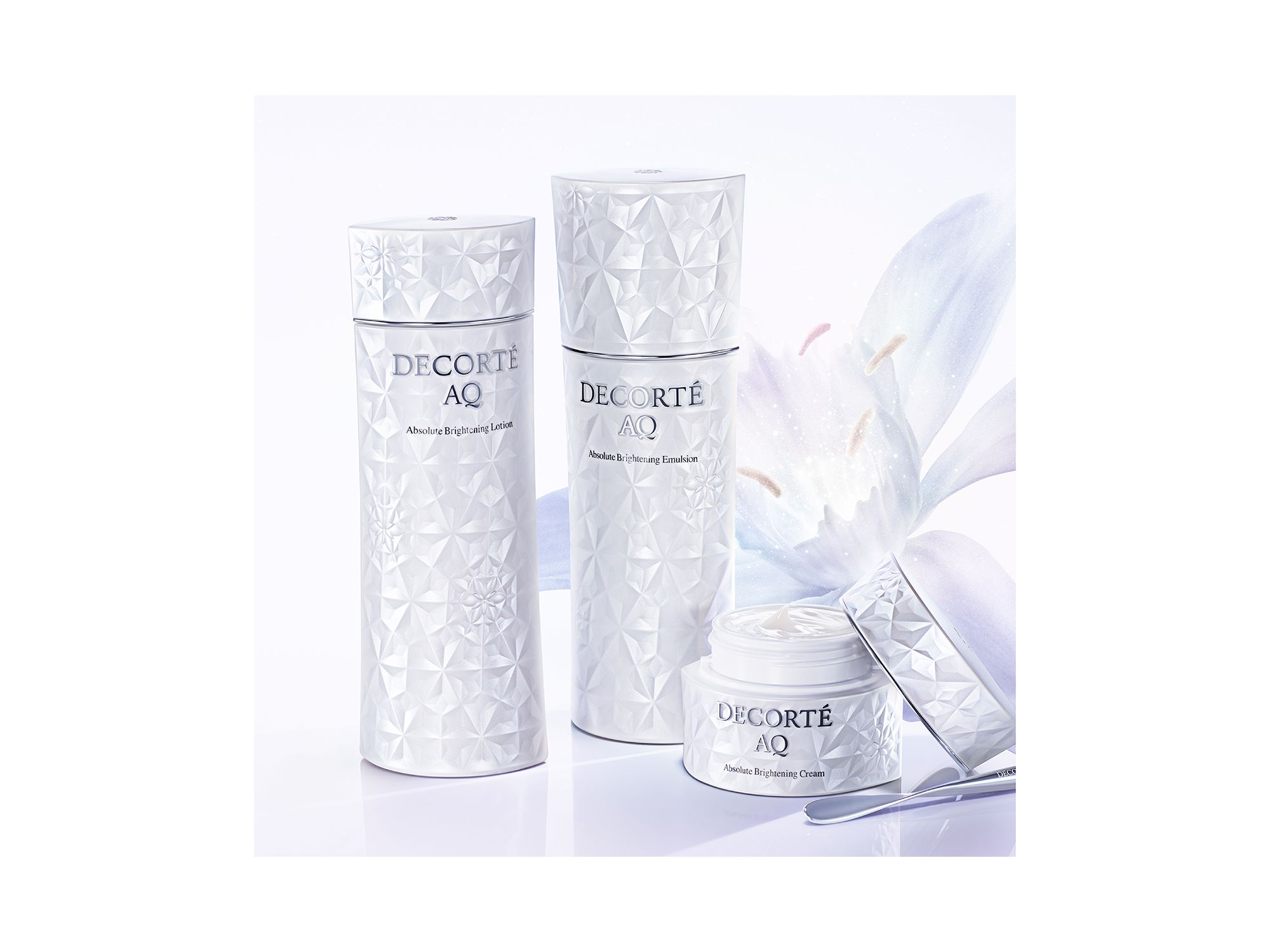 AQ Absolute Glow Radiant Brightening Emulsion 6.7 oz. — Image 5