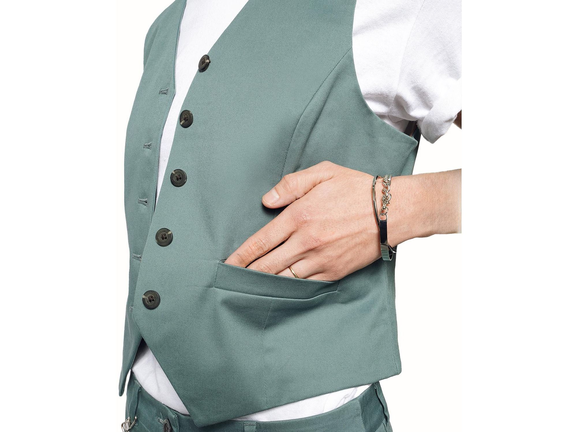 The Essential Vest — Image 3