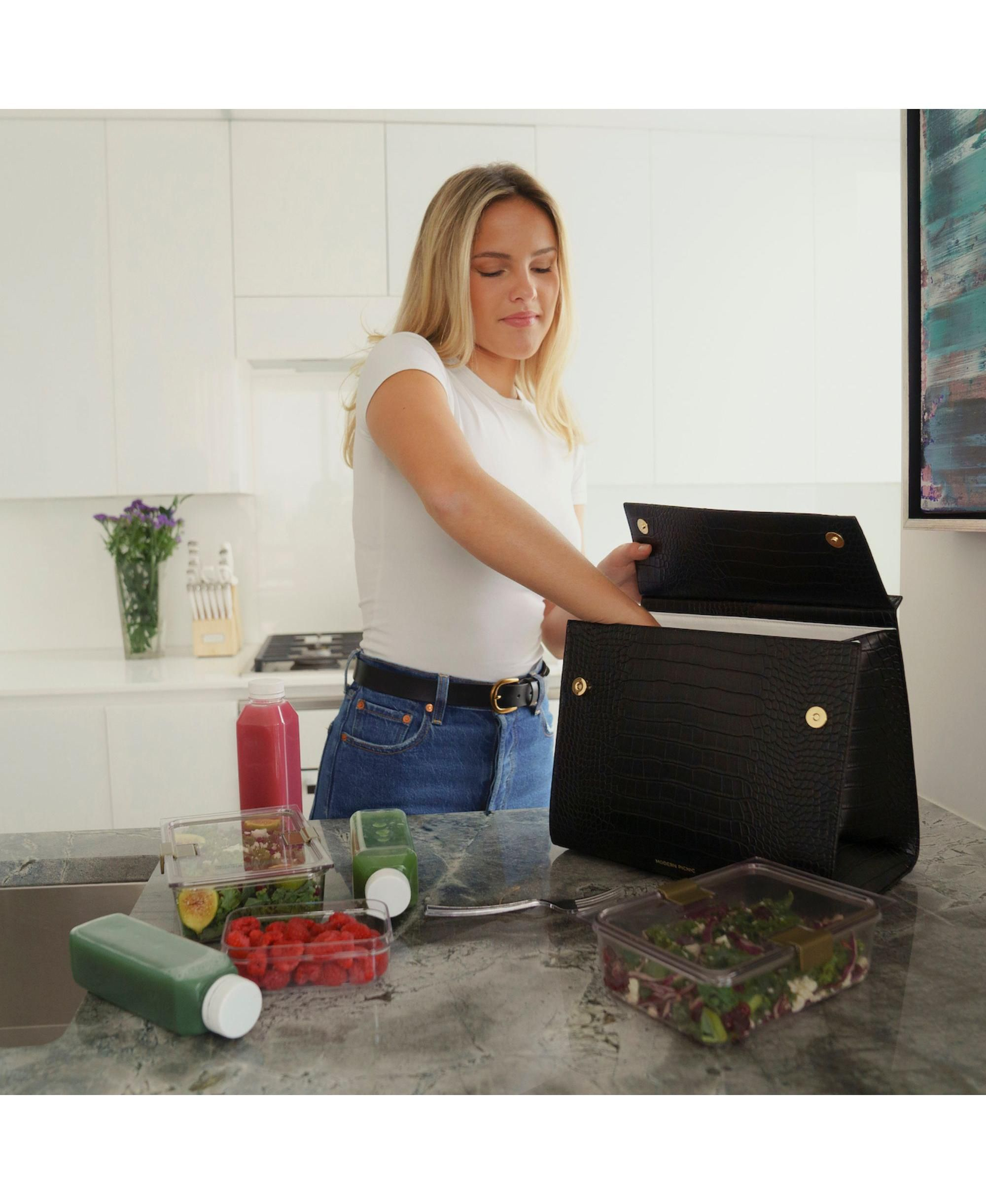 The Large Luncher — Image 4
